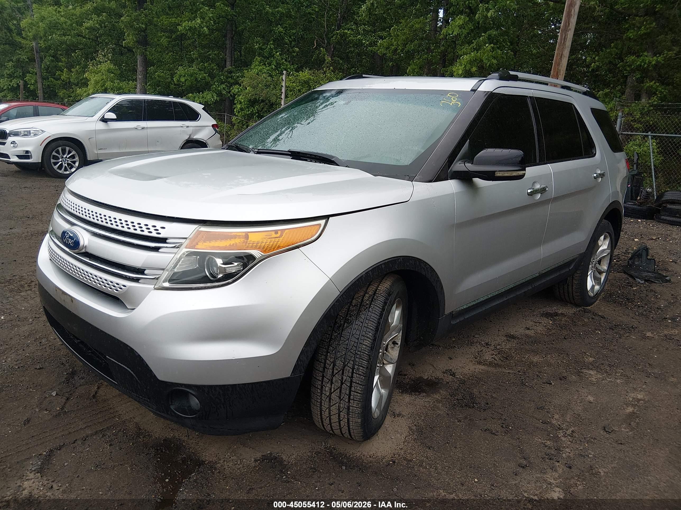 FORD EXPLORER image 2