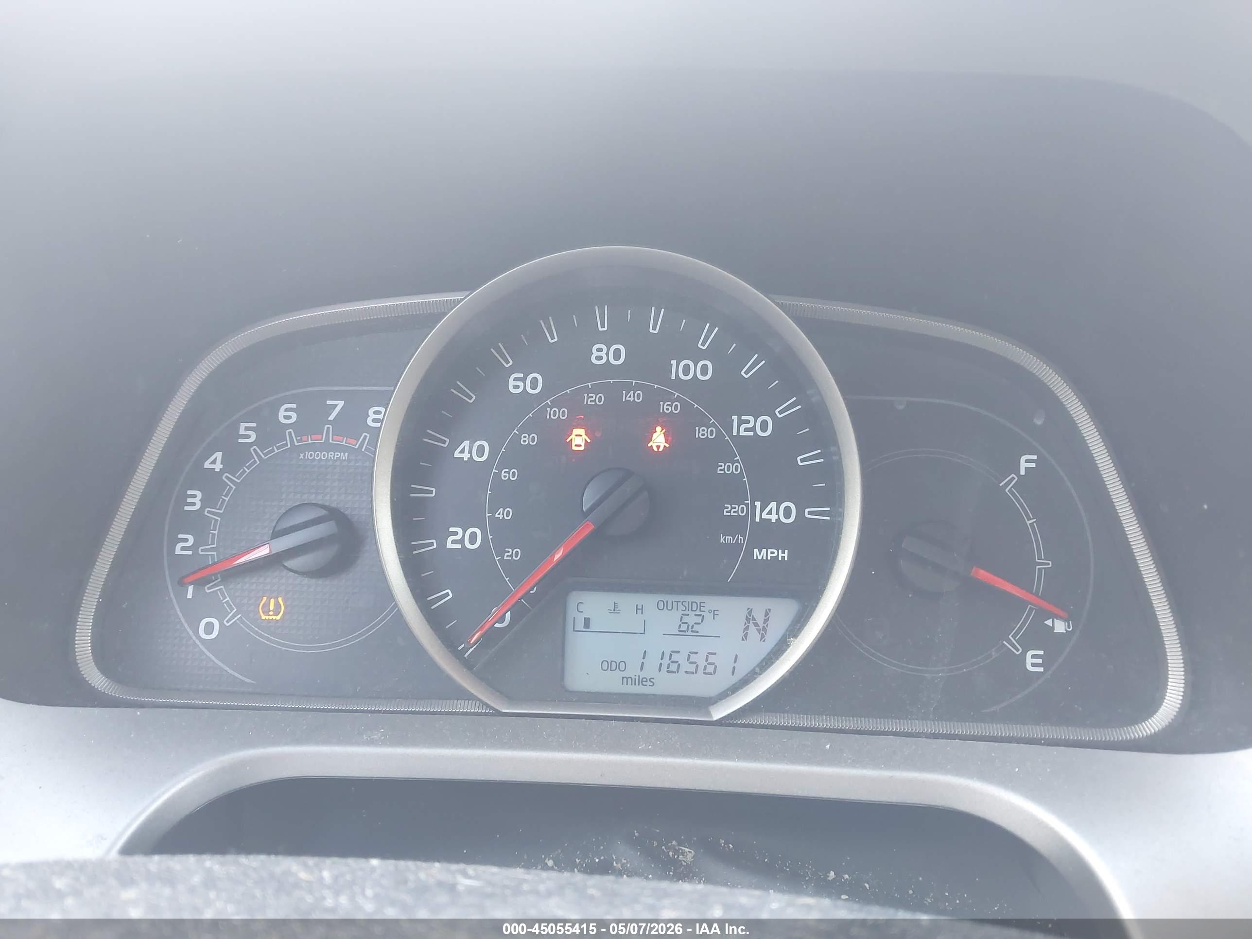 TOYOTA RAV4 image 7