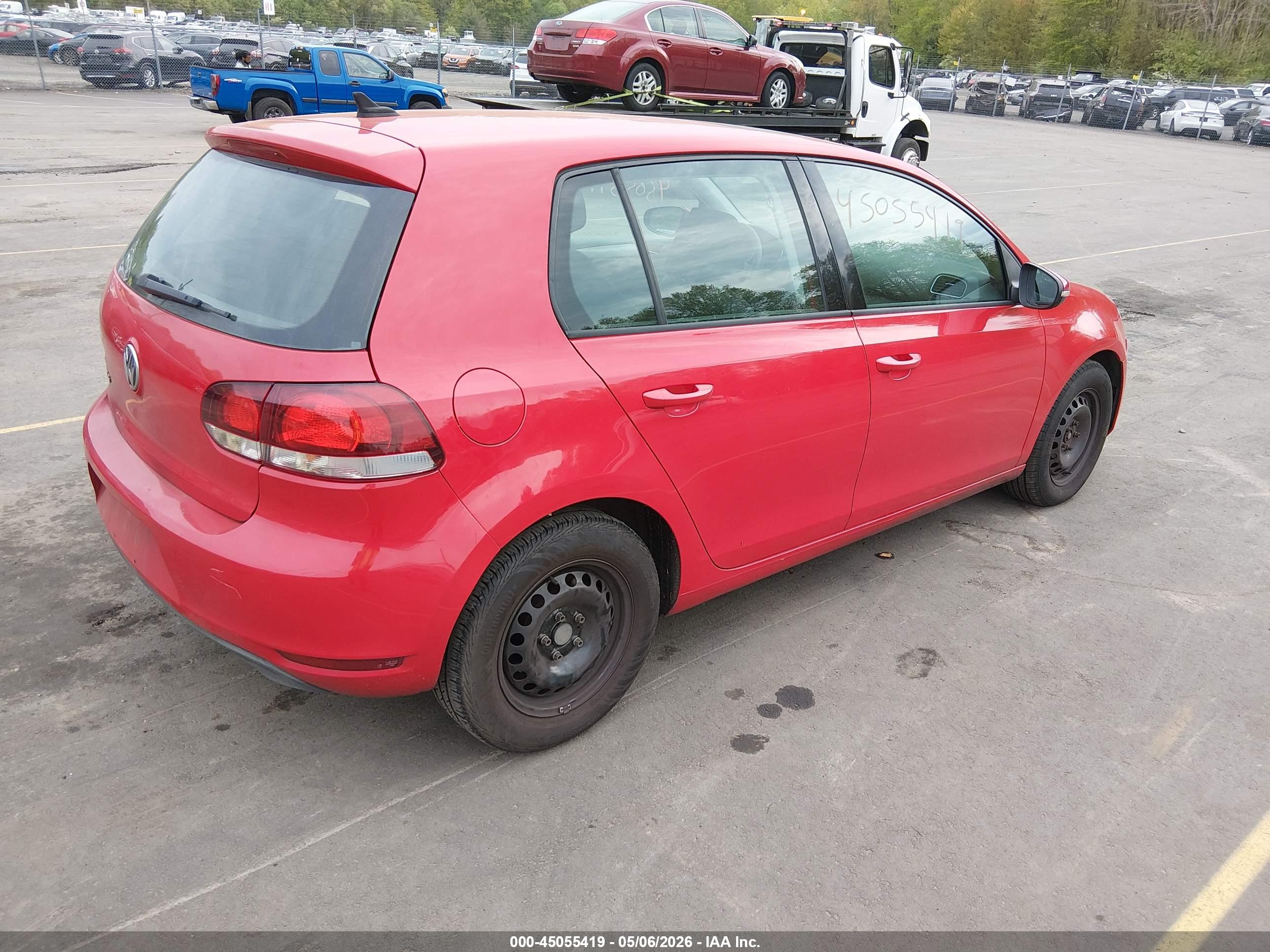 VOLKSWAGEN GOLF image 4