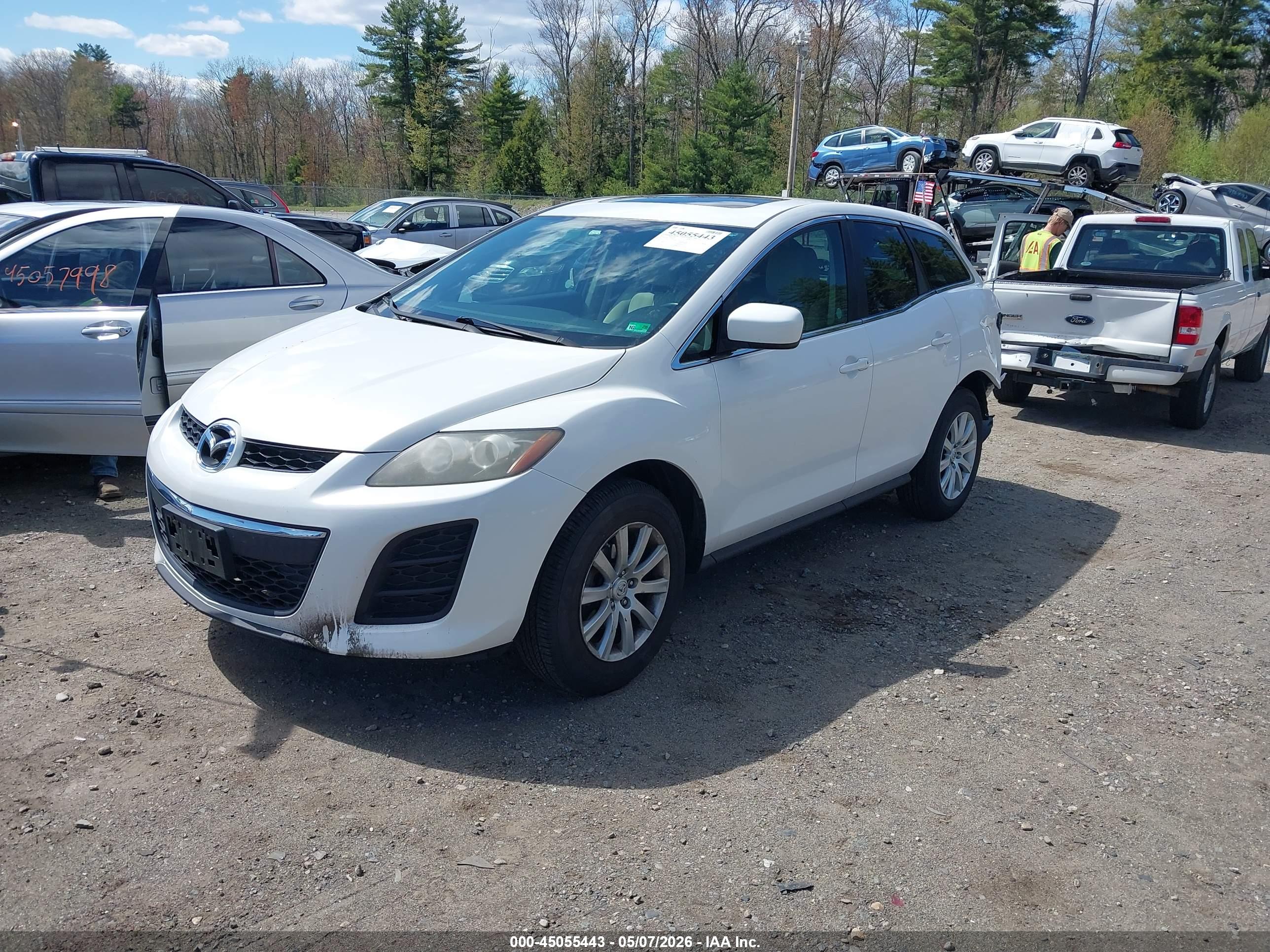 MAZDA CX-7 image 2