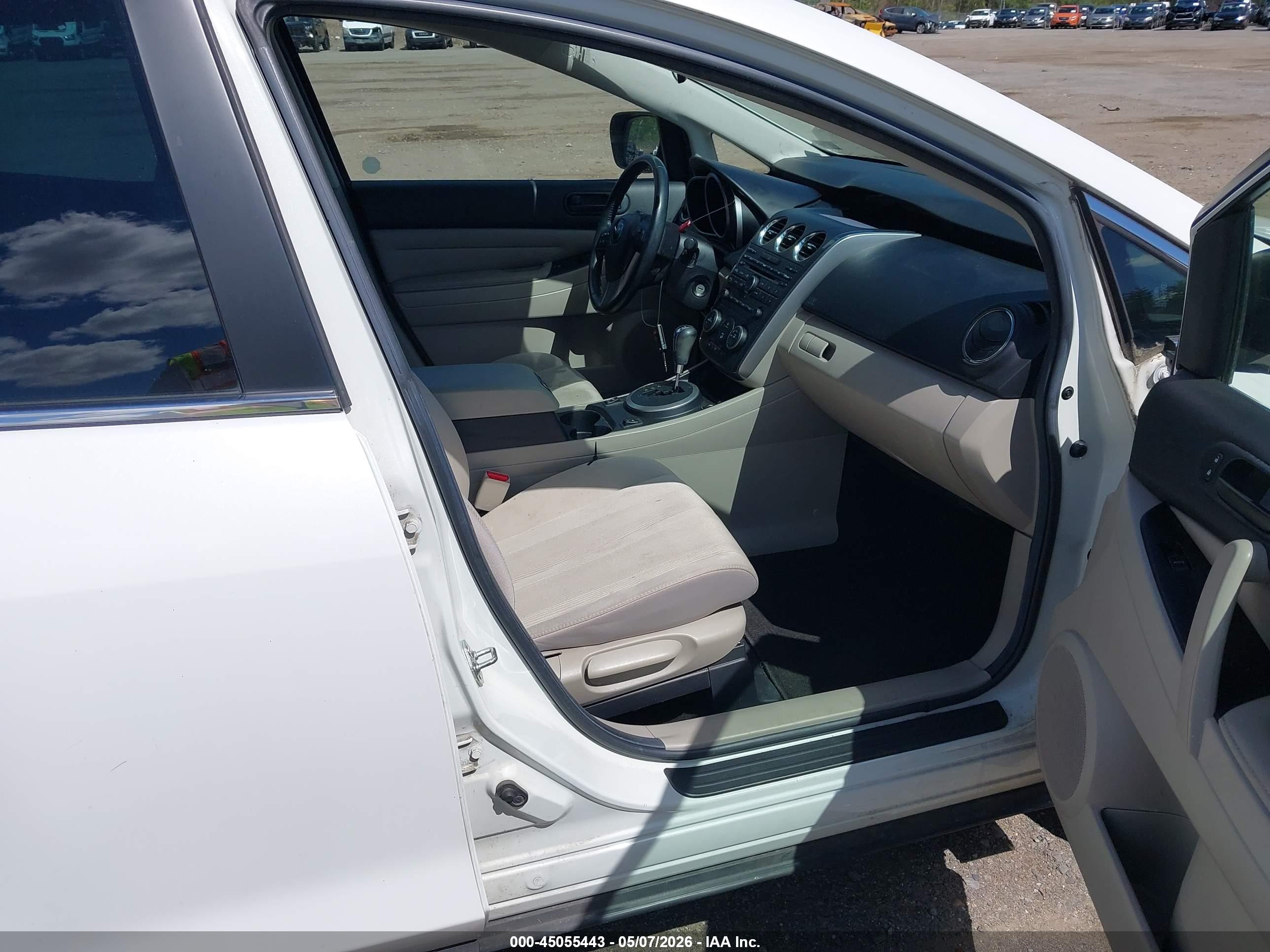 MAZDA CX-7 image 5