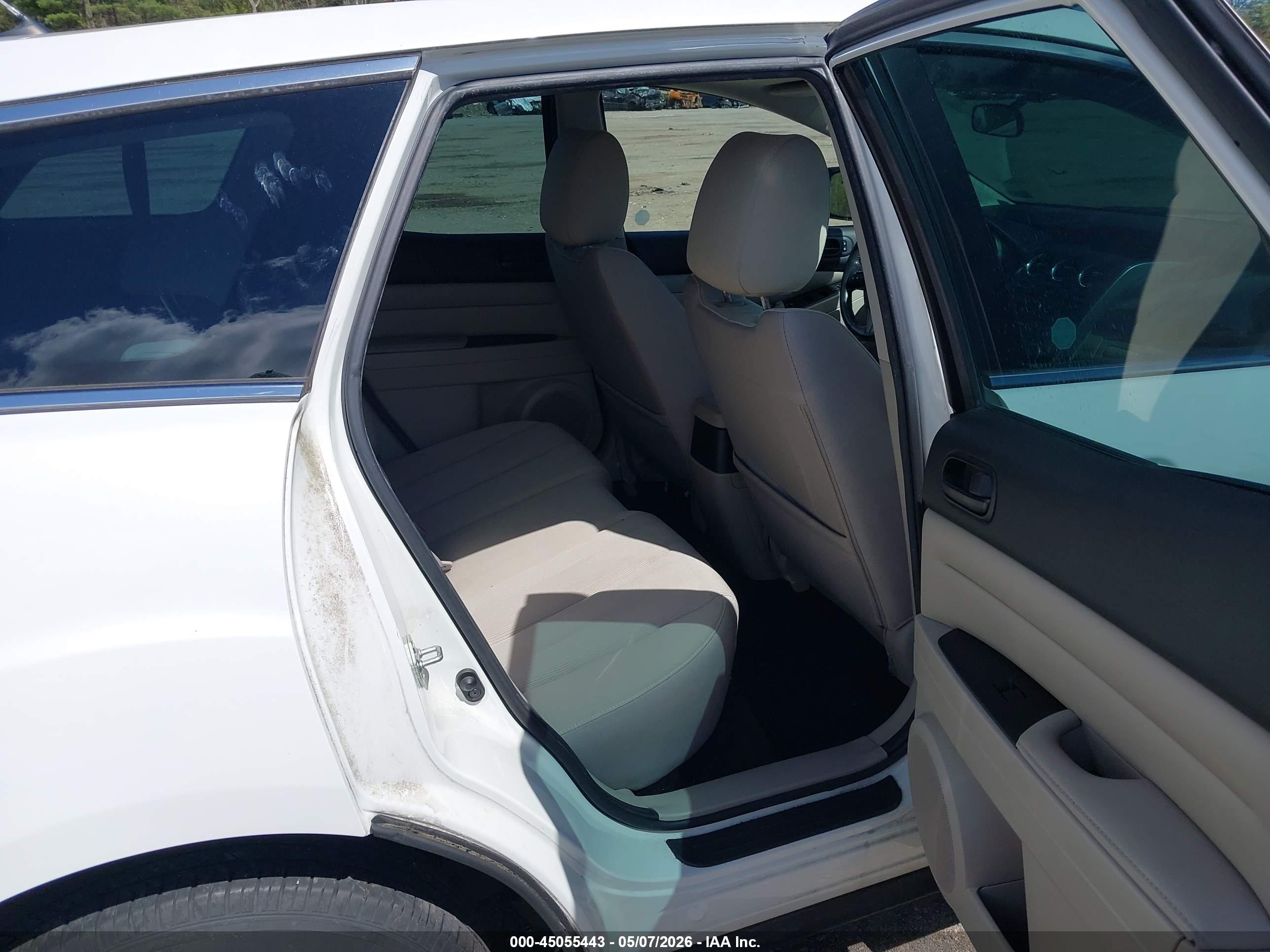 MAZDA CX-7 image 8