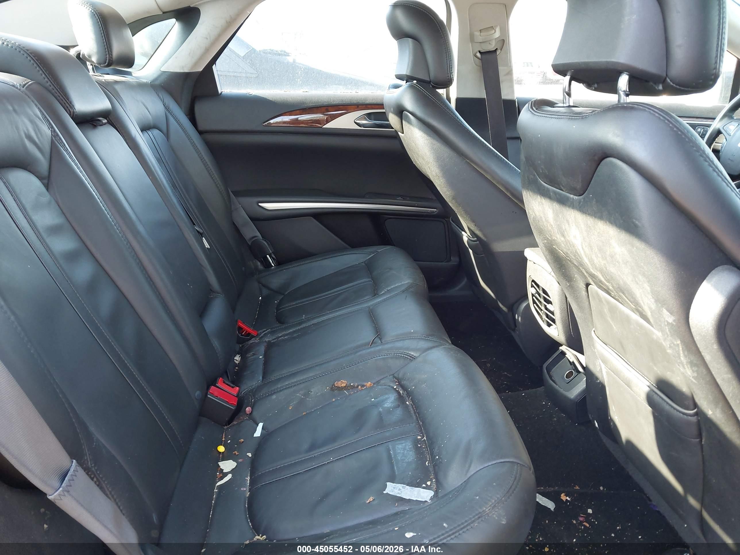 LINCOLN MKZ image 8