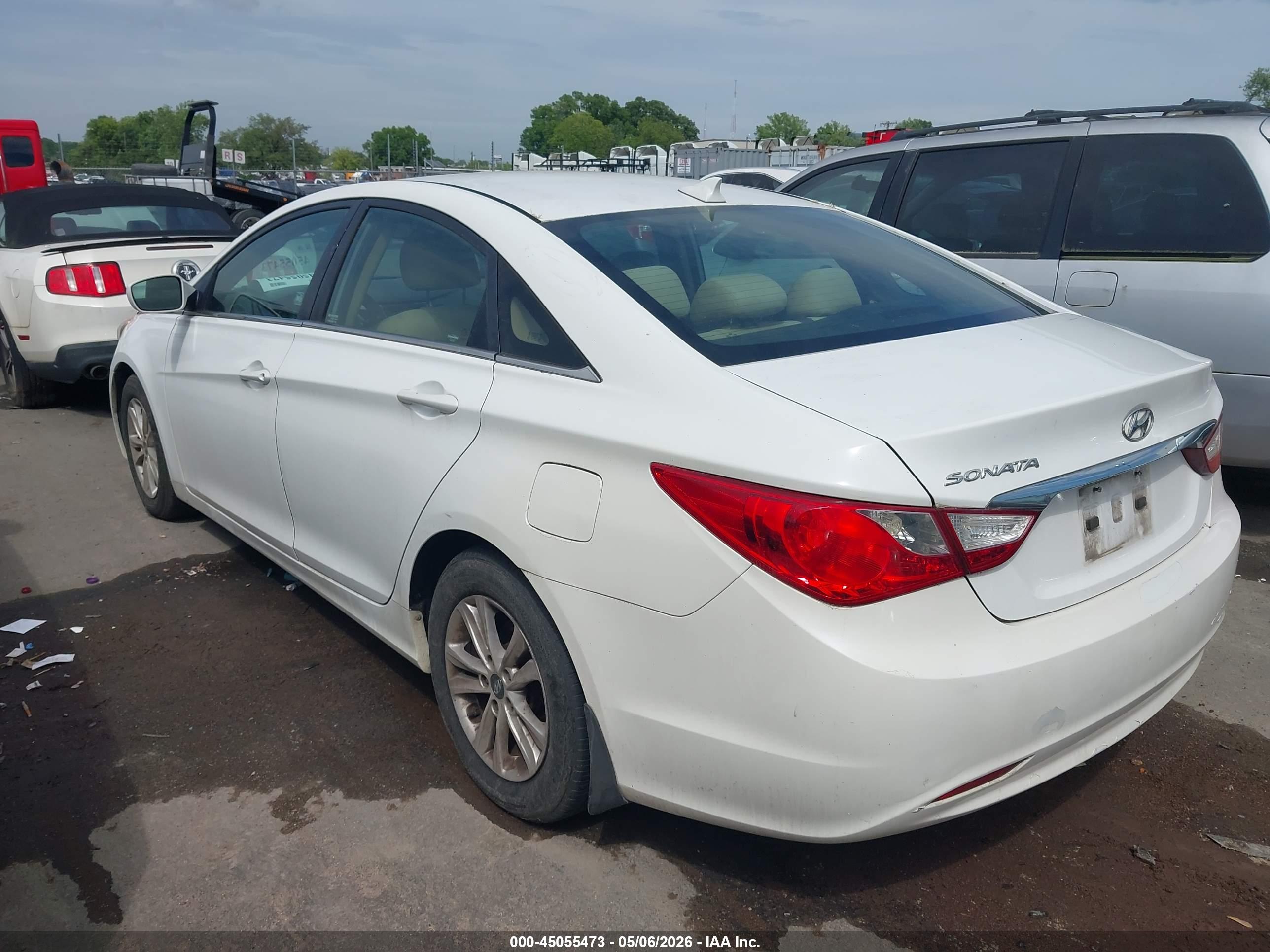 HYUNDAI SONATA image 3