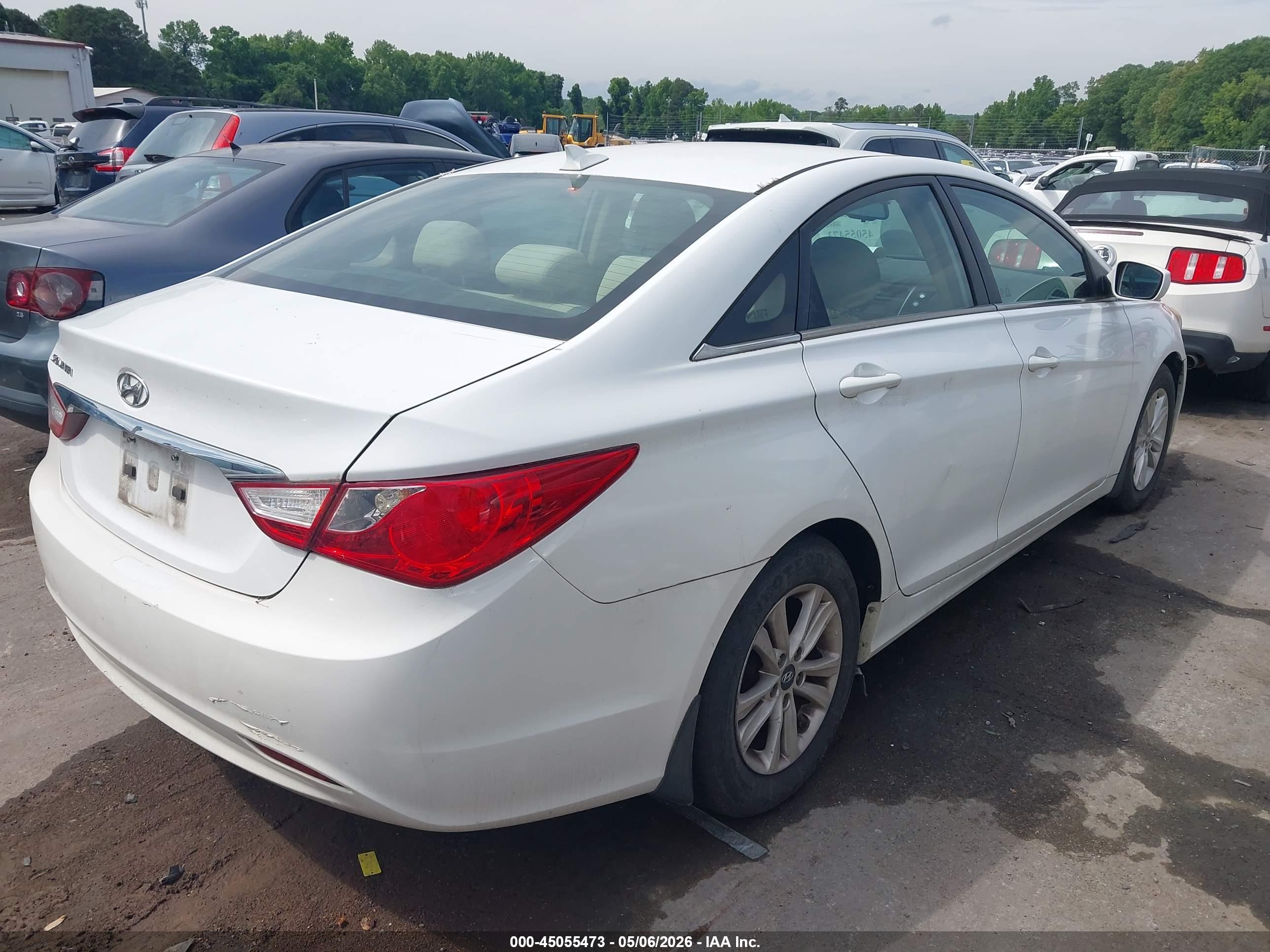 HYUNDAI SONATA image 4