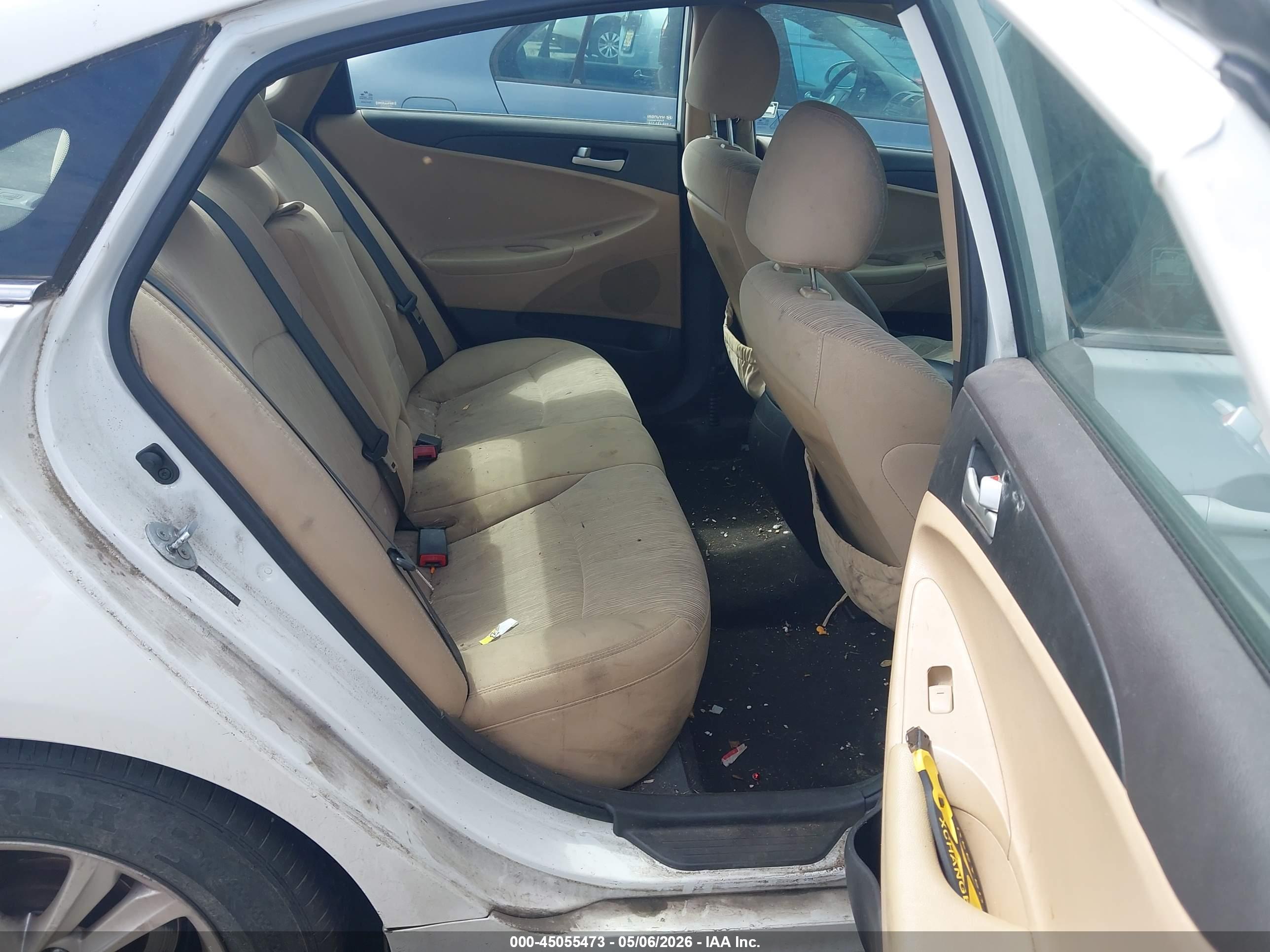 HYUNDAI SONATA image 8