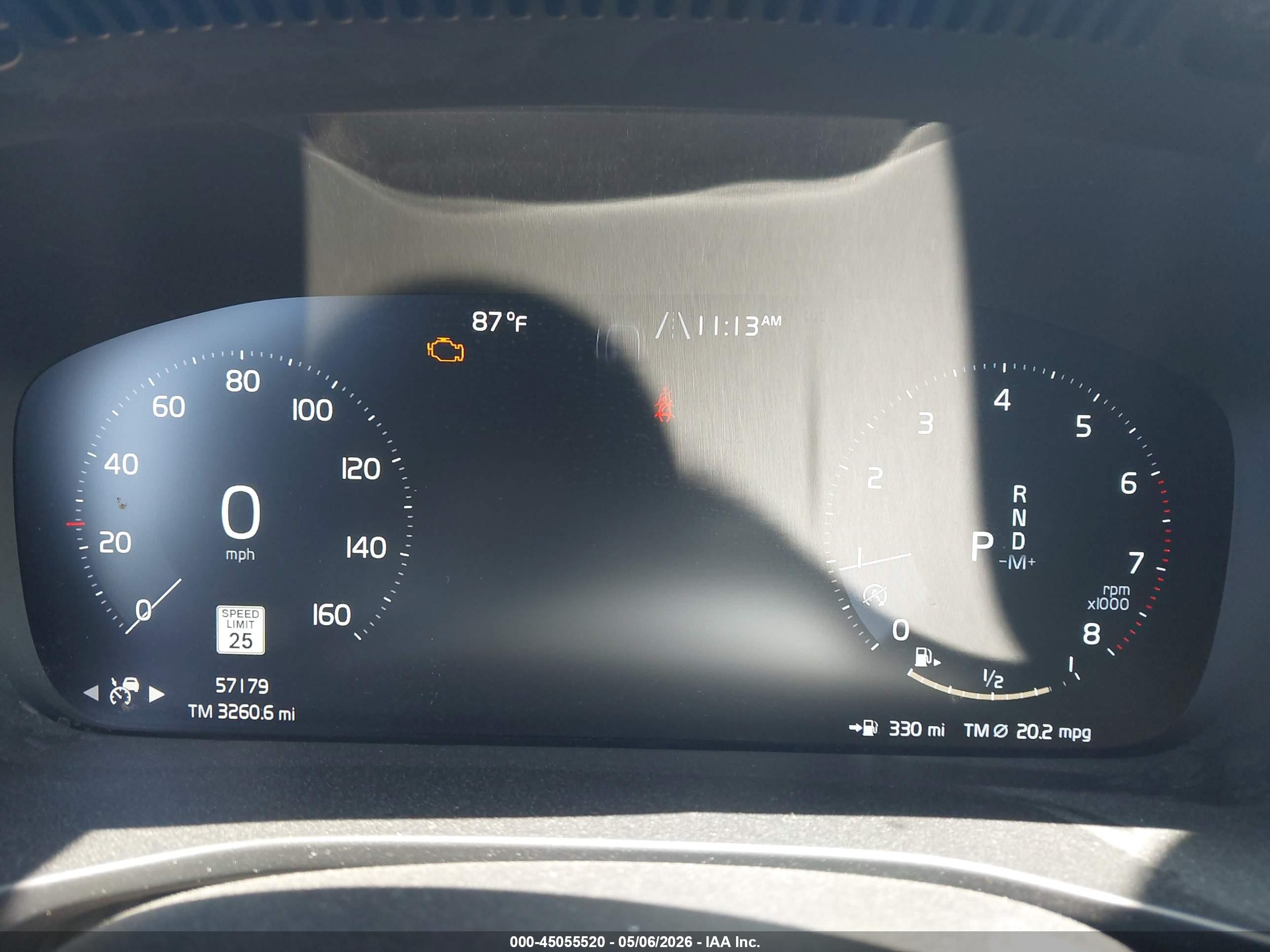 VOLVO XC40 image 7