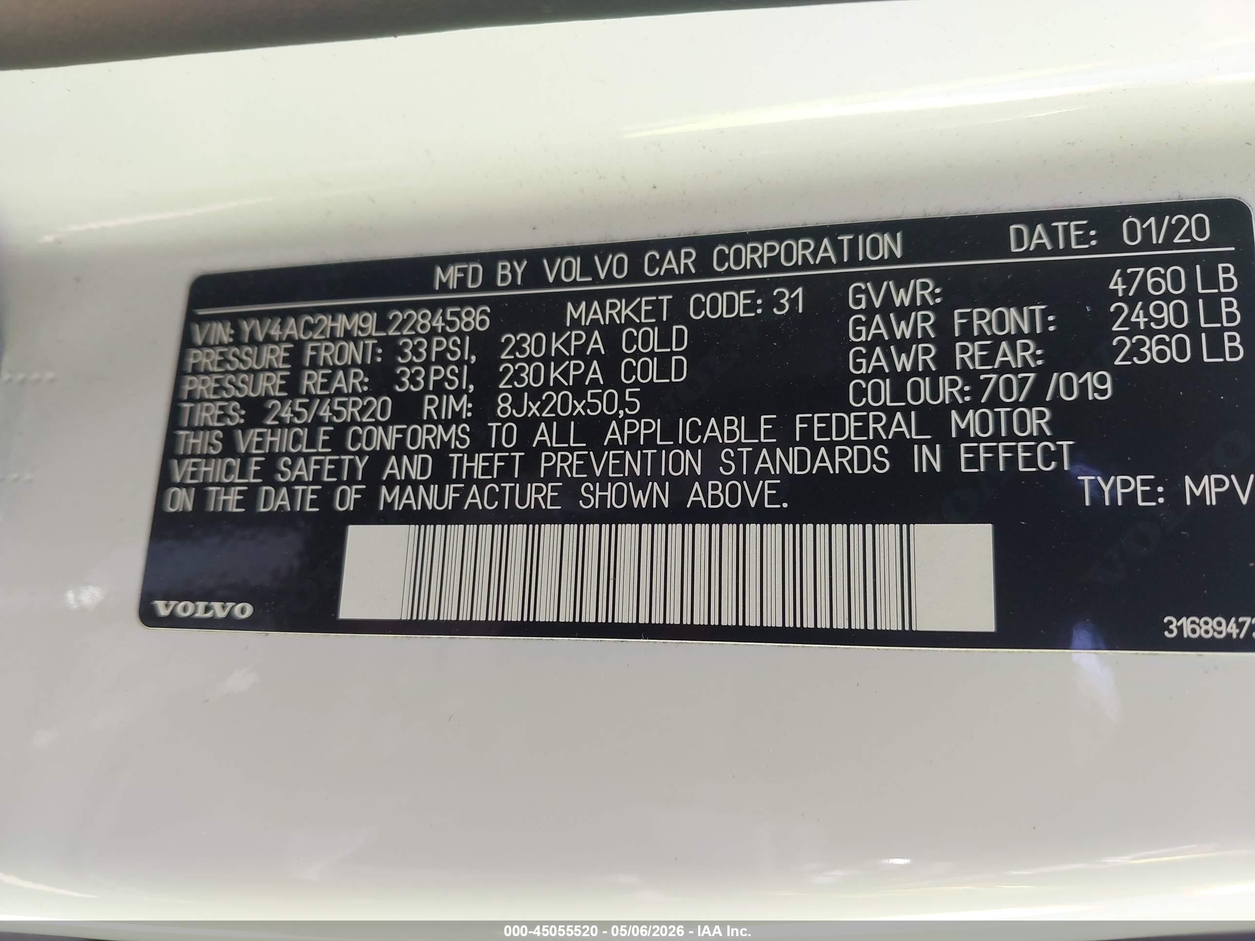 VOLVO XC40 image 9