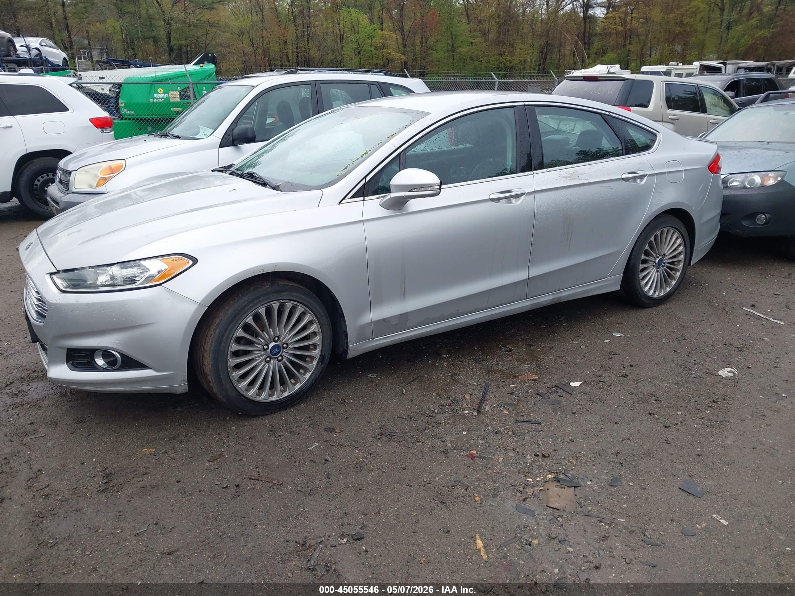 FORD FUSION image 2