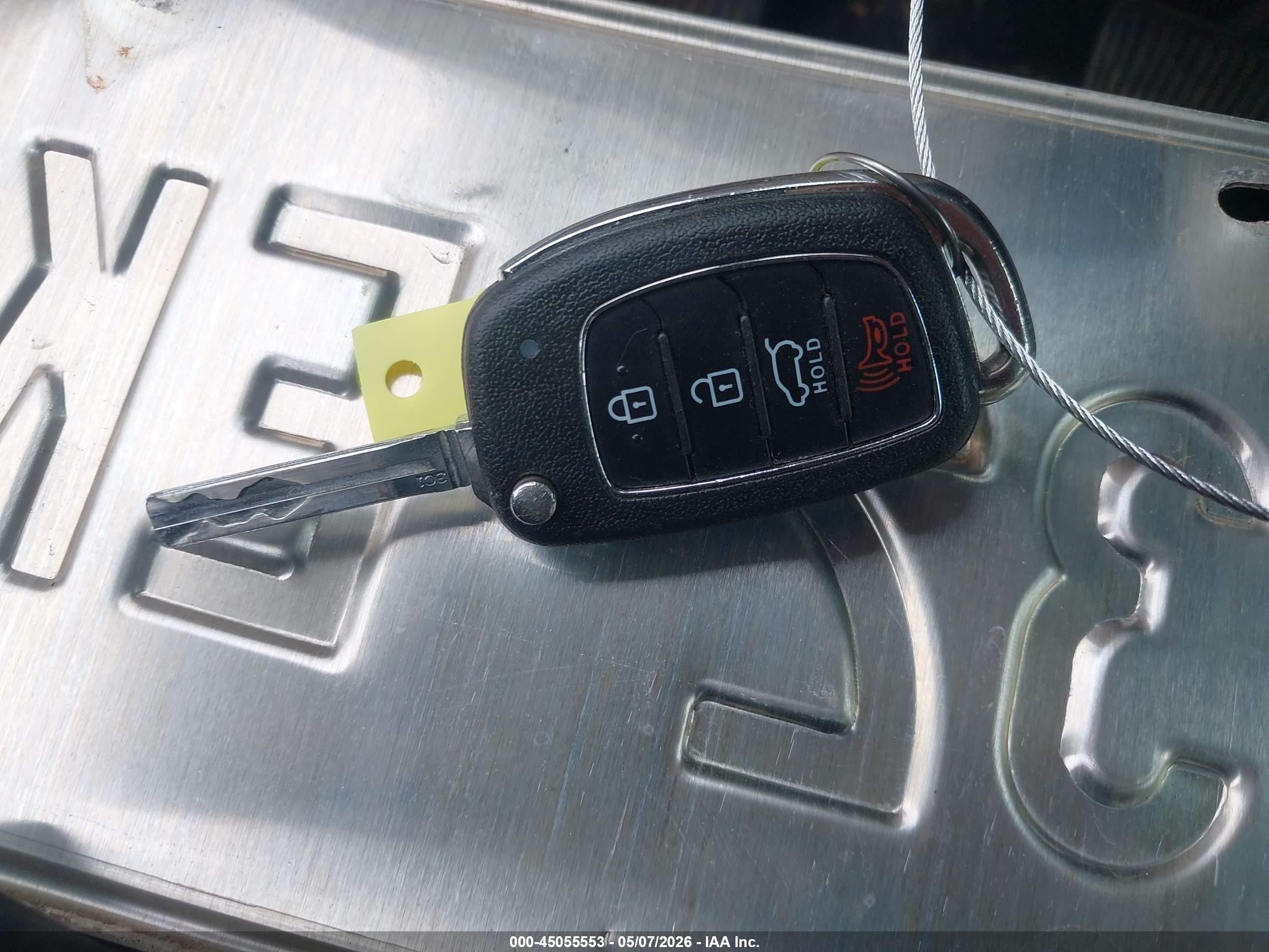 HYUNDAI TUCSON image 11