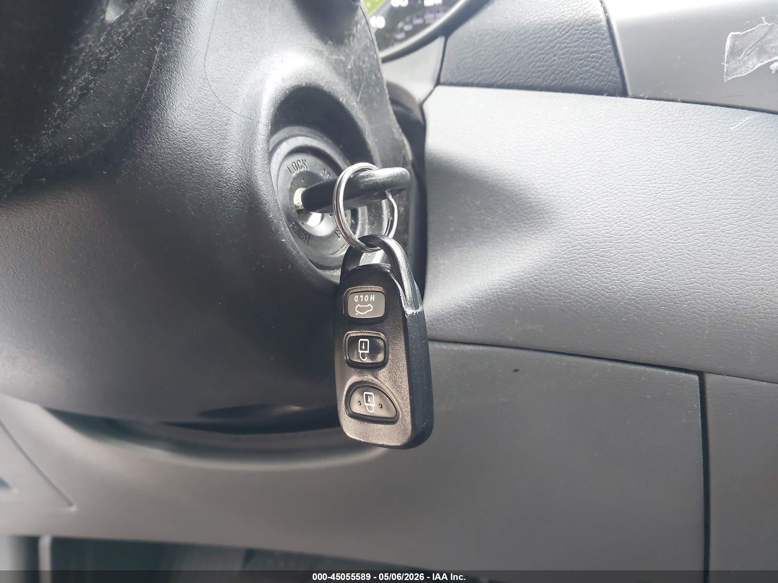 HYUNDAI ELANTRA image 11