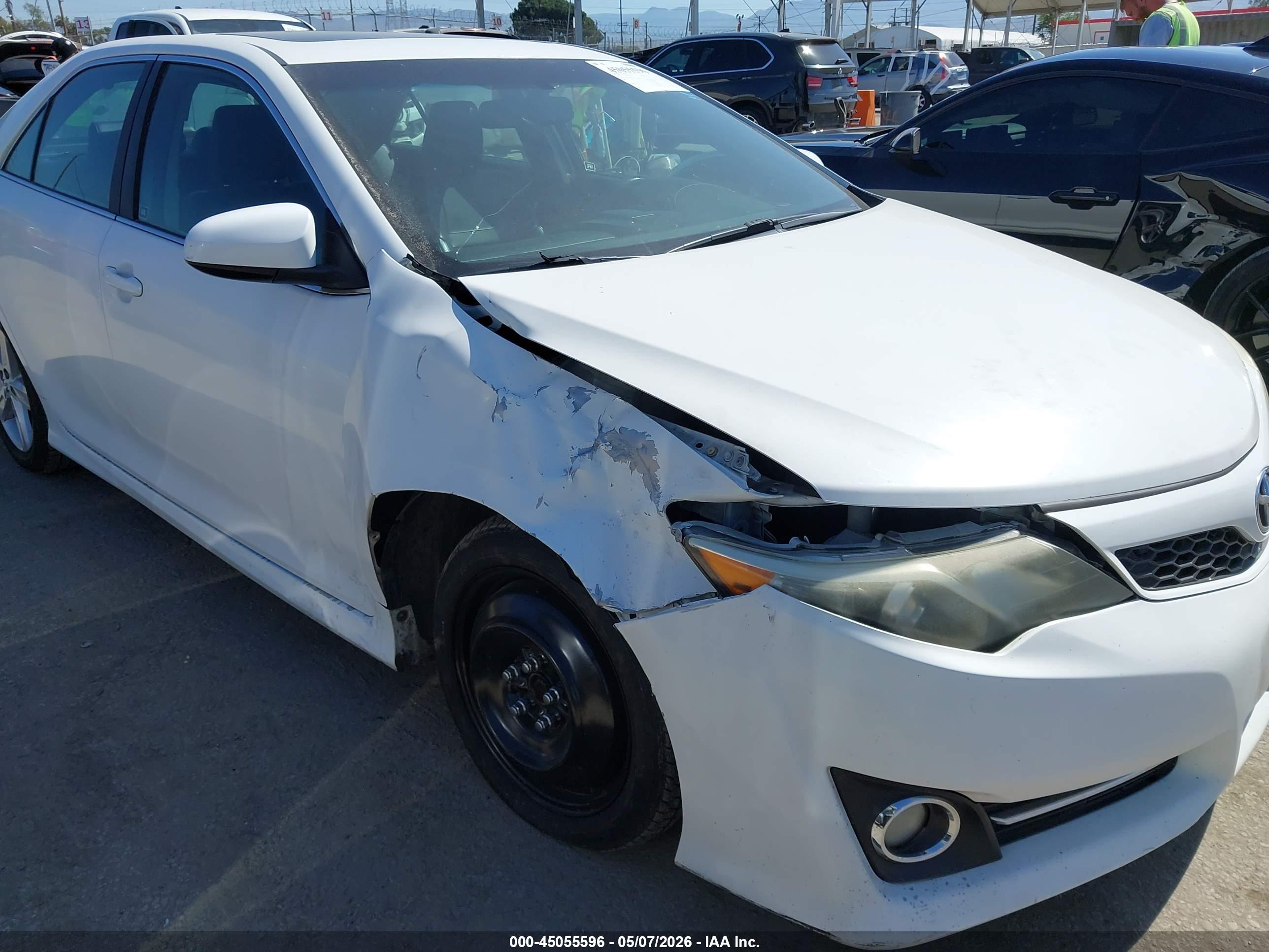 TOYOTA CAMRY image 6