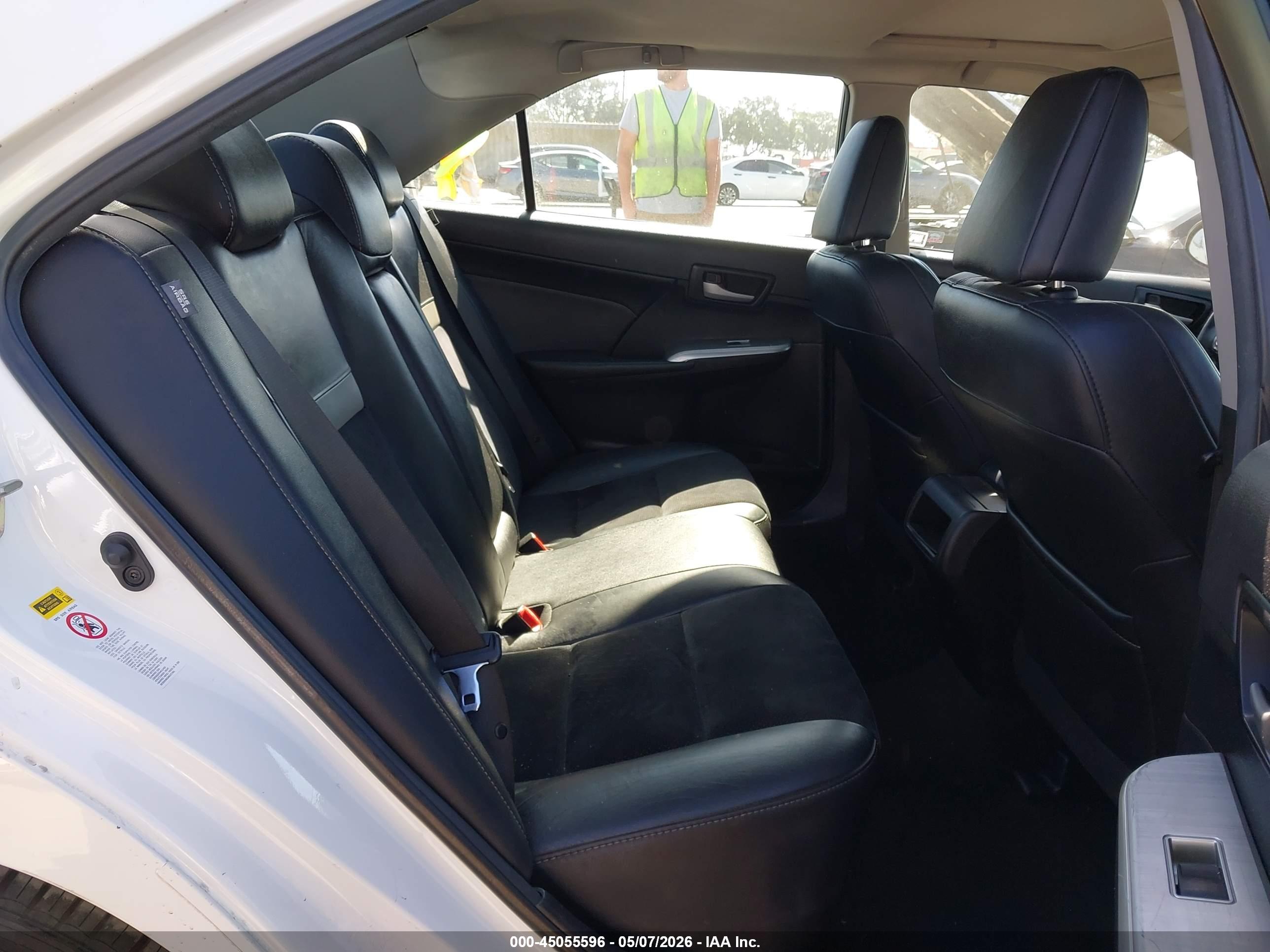 TOYOTA CAMRY image 8