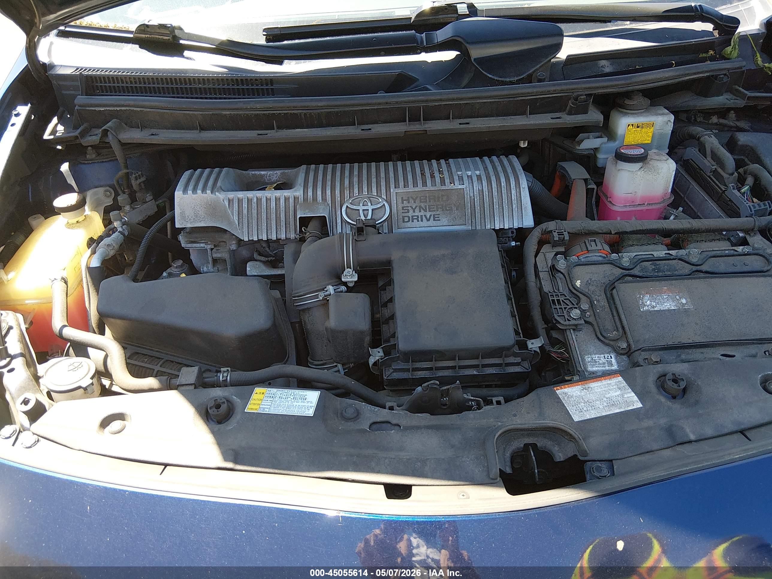 TOYOTA PRIUS image 10