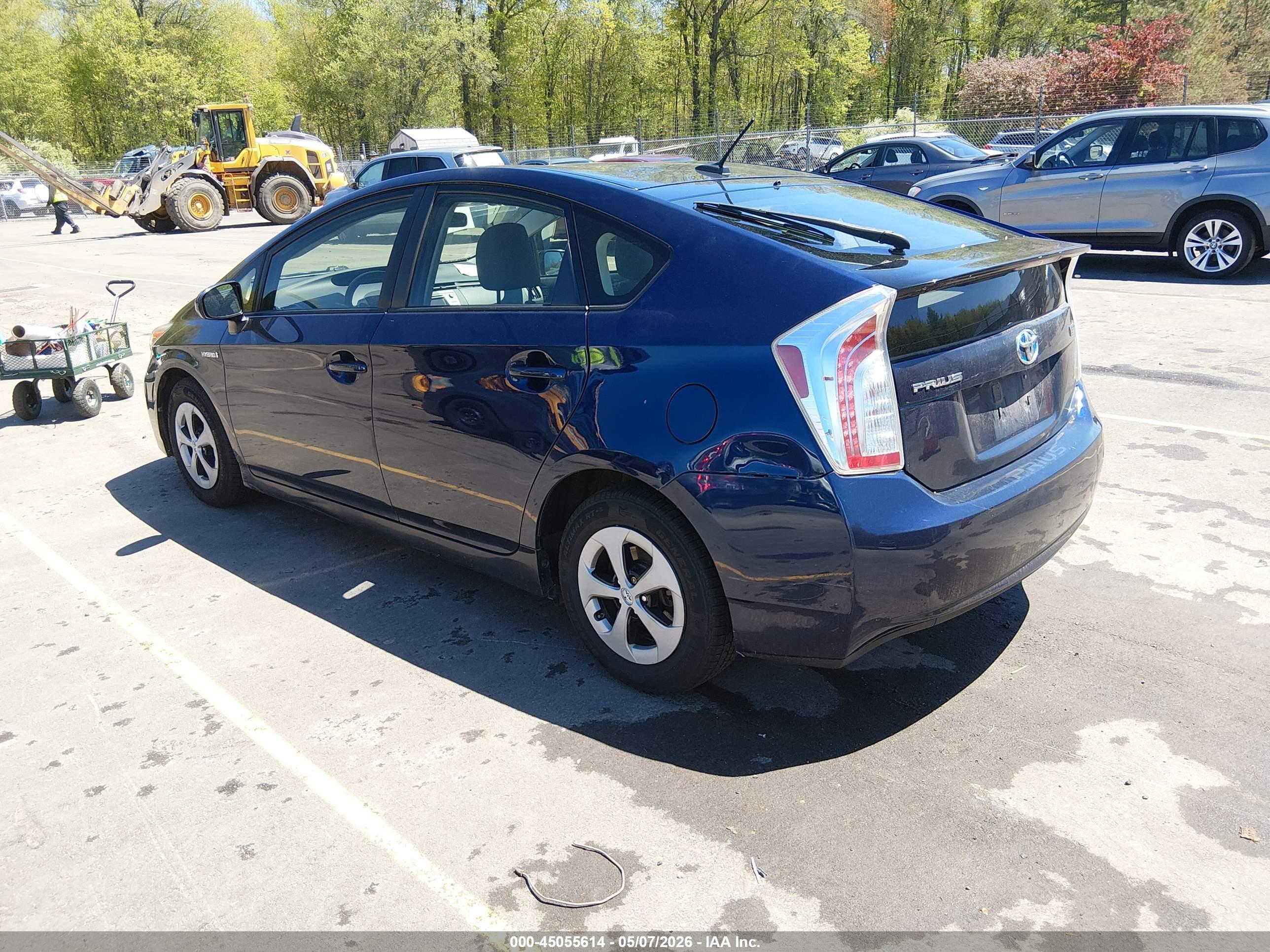 TOYOTA PRIUS image 3