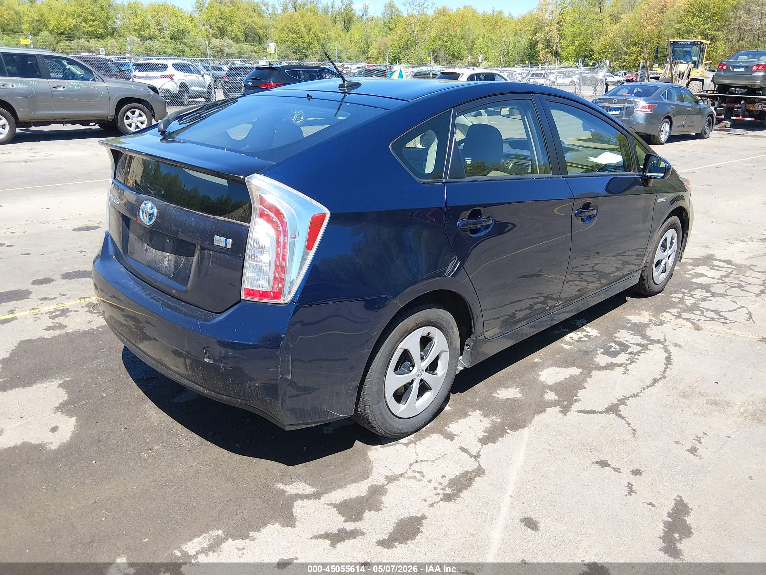 TOYOTA PRIUS image 4