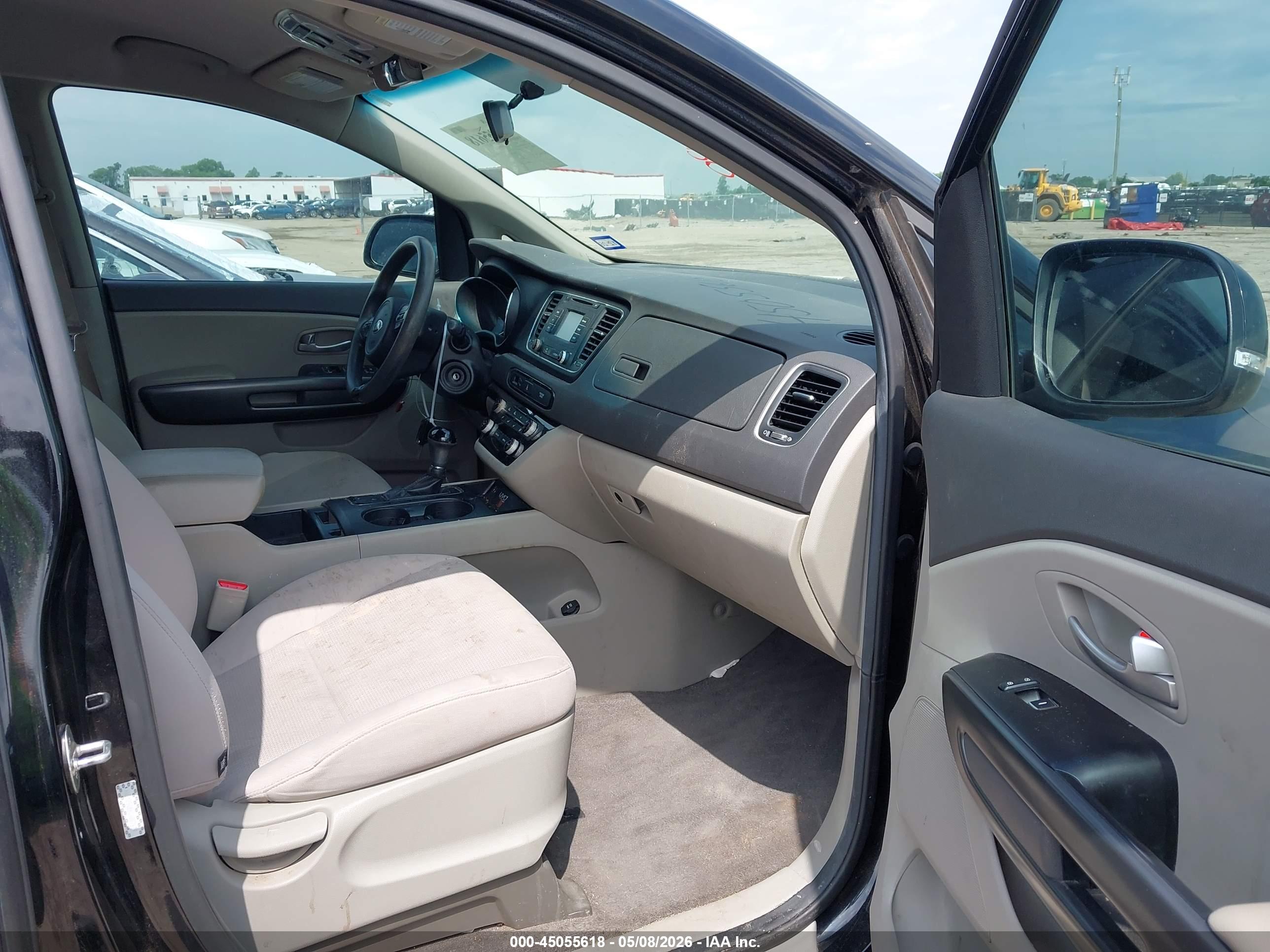 KIA SEDONA image 5