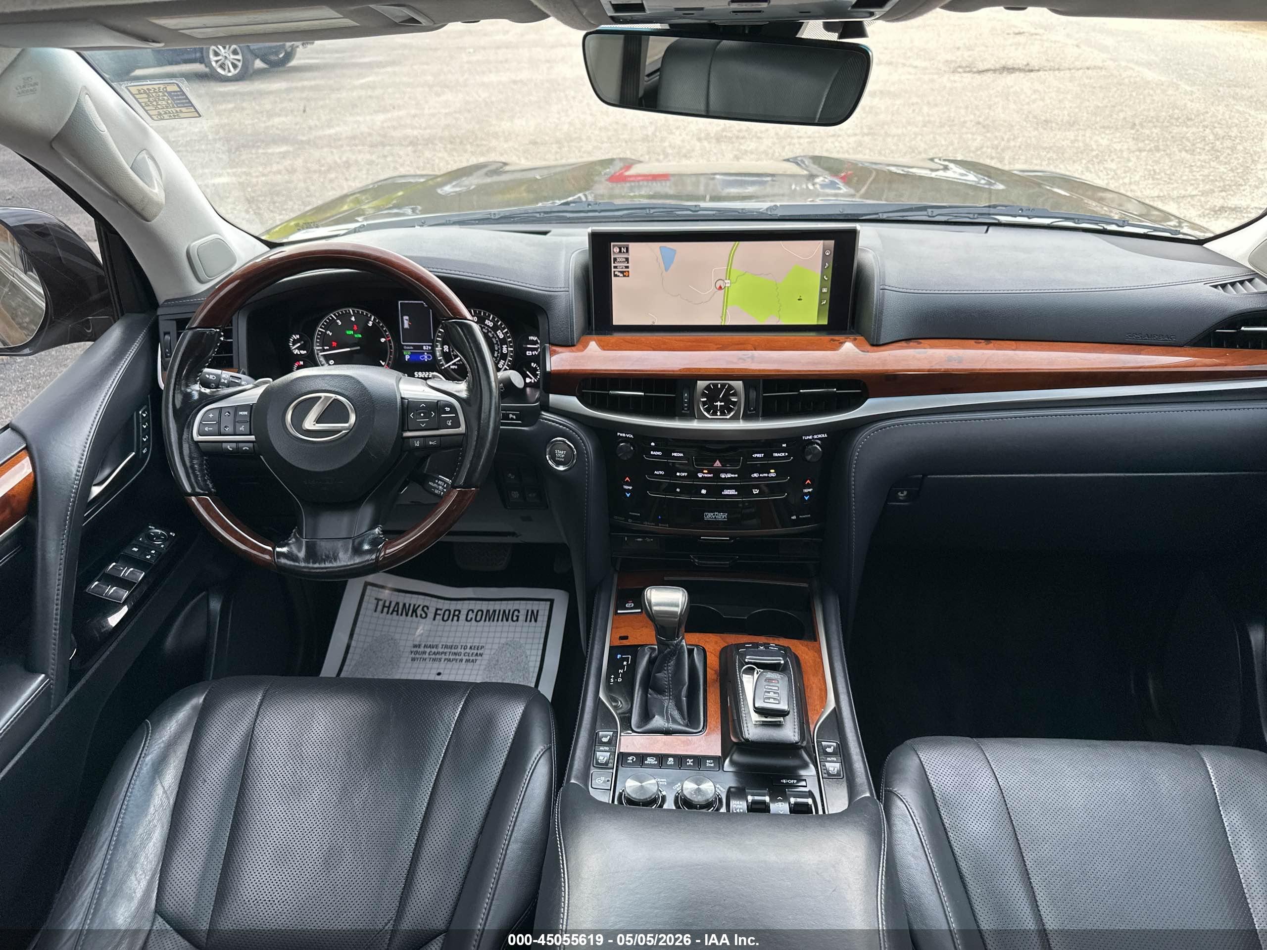 LEXUS LX image 6