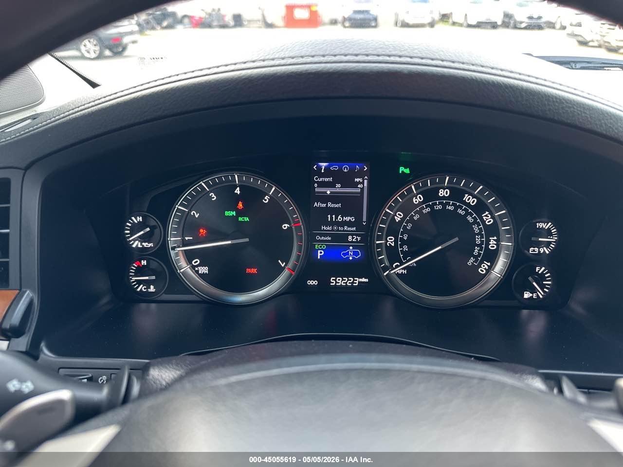 LEXUS LX image 7