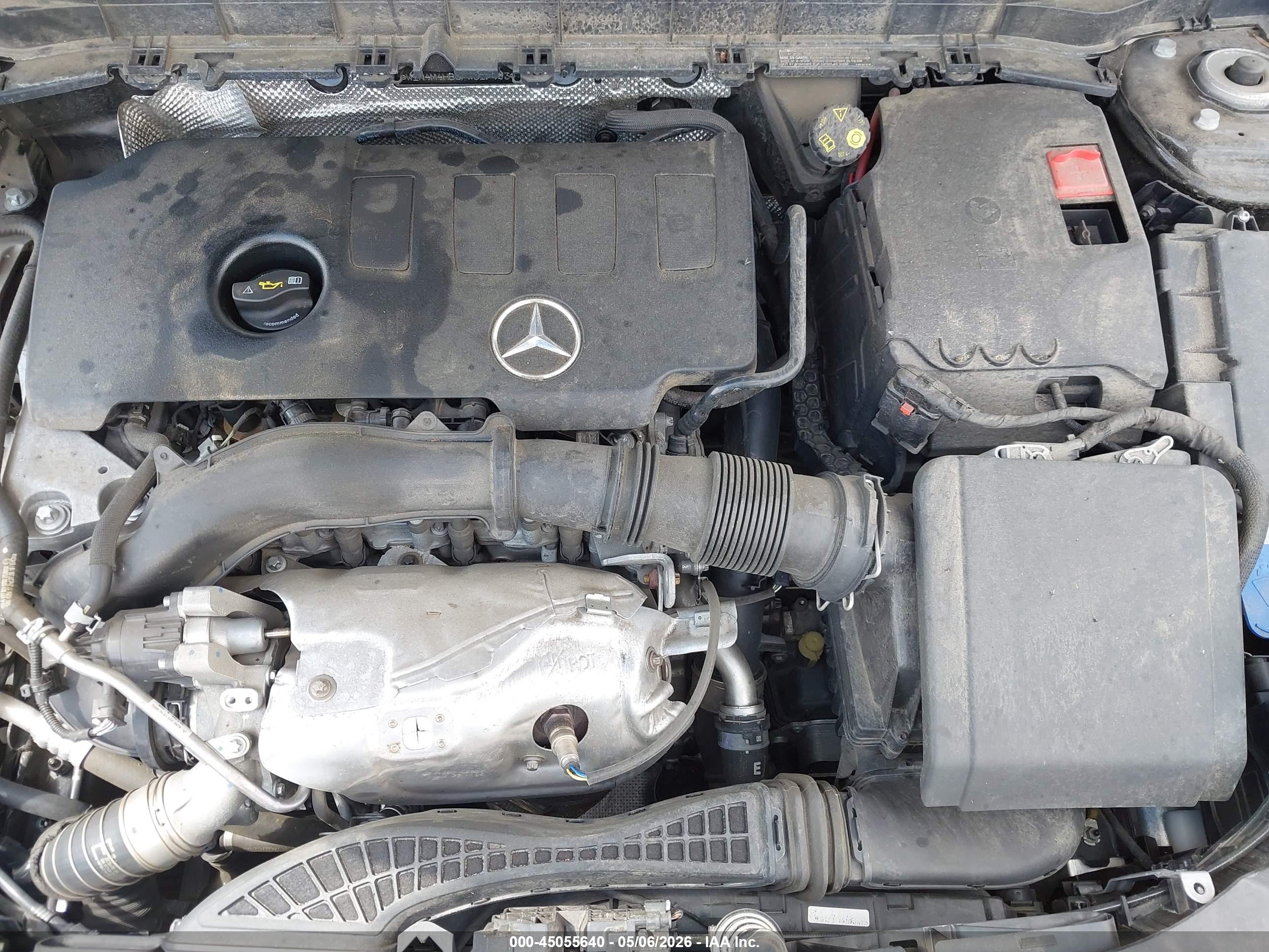 MERCEDES-BENZ GLB image 10
