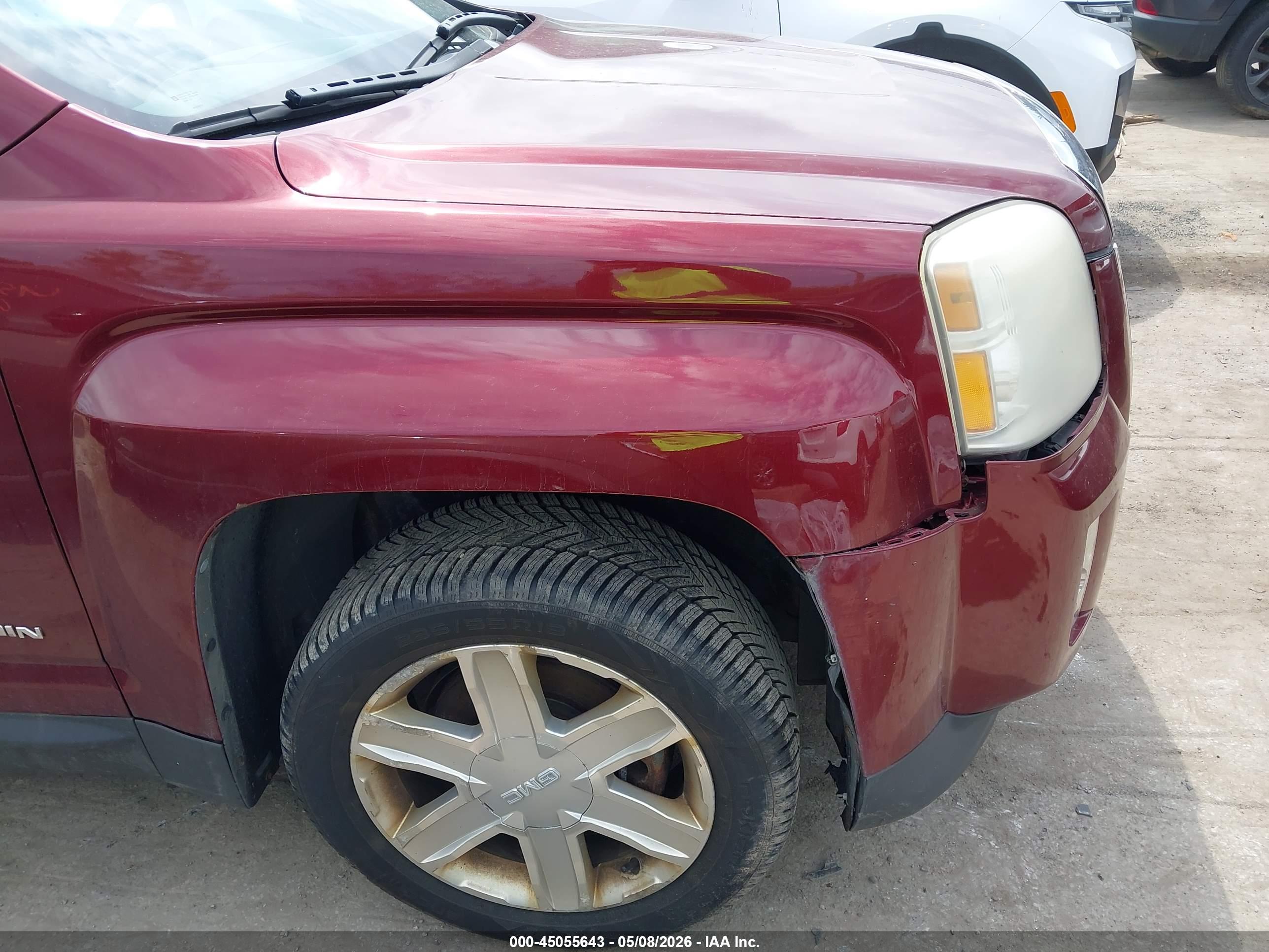 GMC TERRAIN image 6