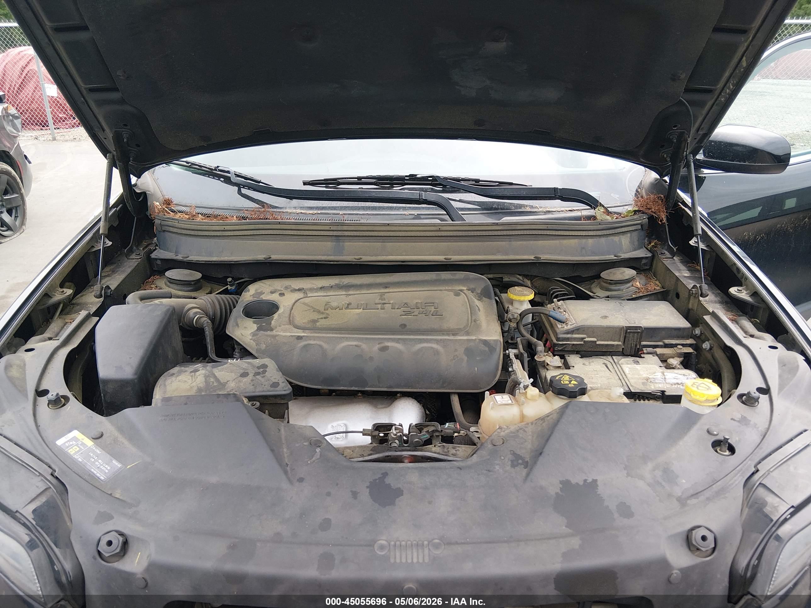 JEEP CHEROKEE image 10