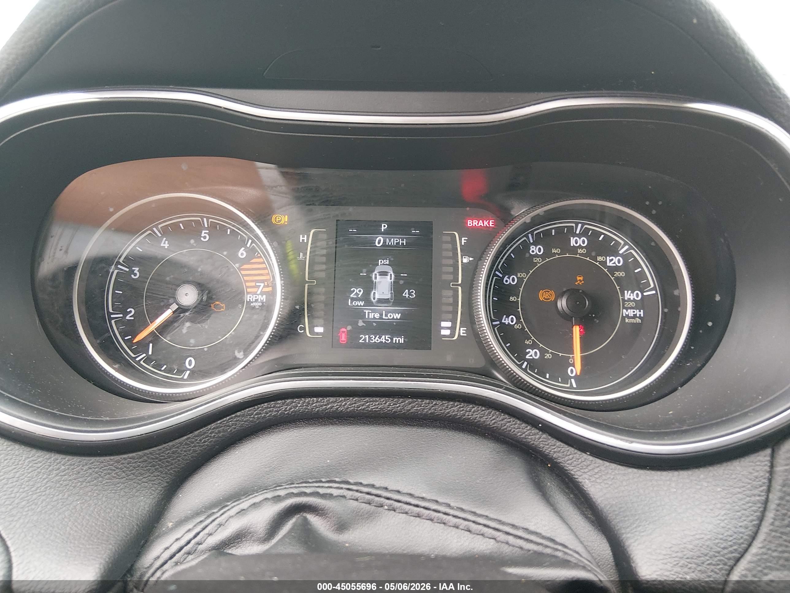 JEEP CHEROKEE image 7