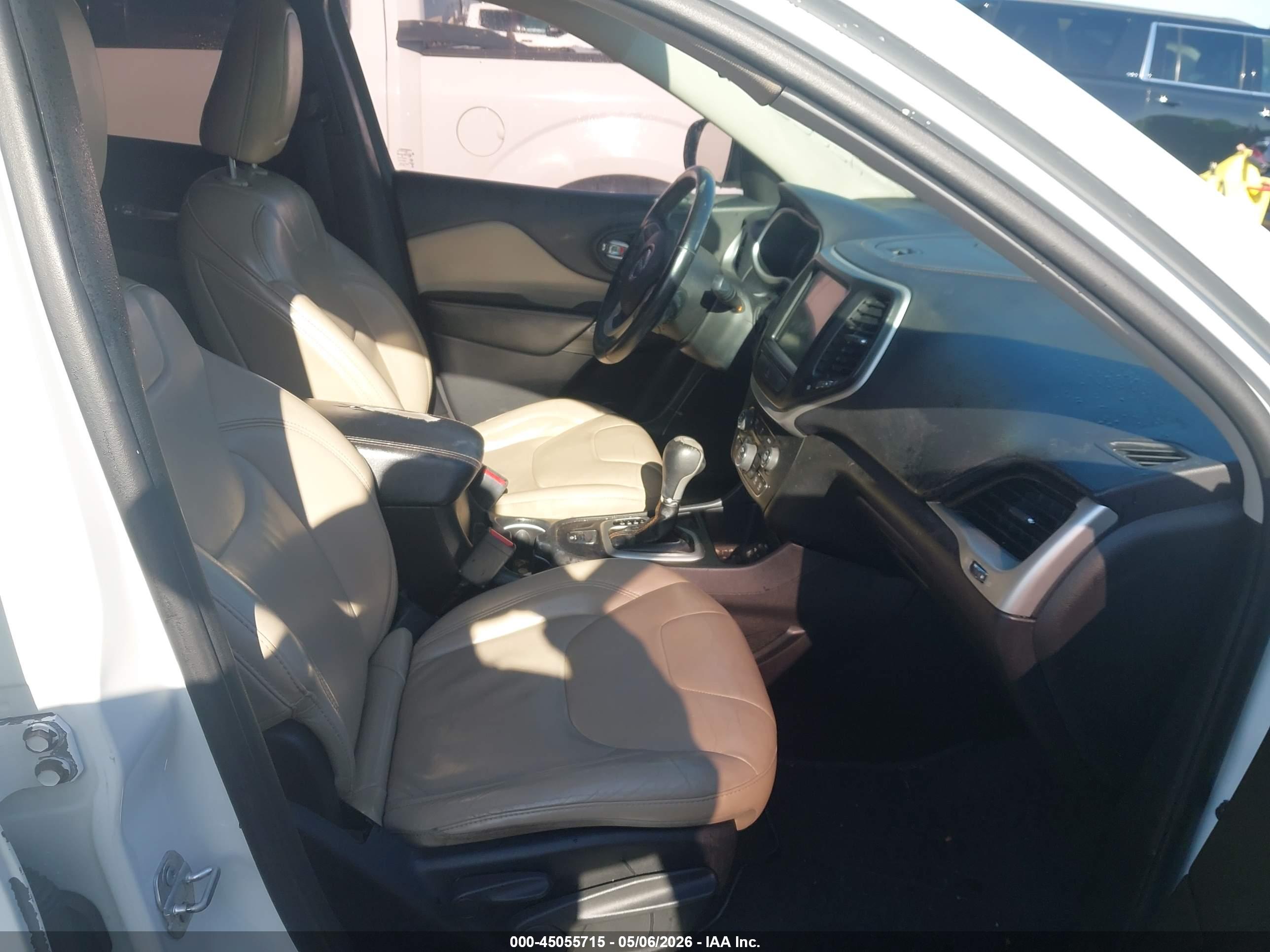 JEEP CHEROKEE image 5