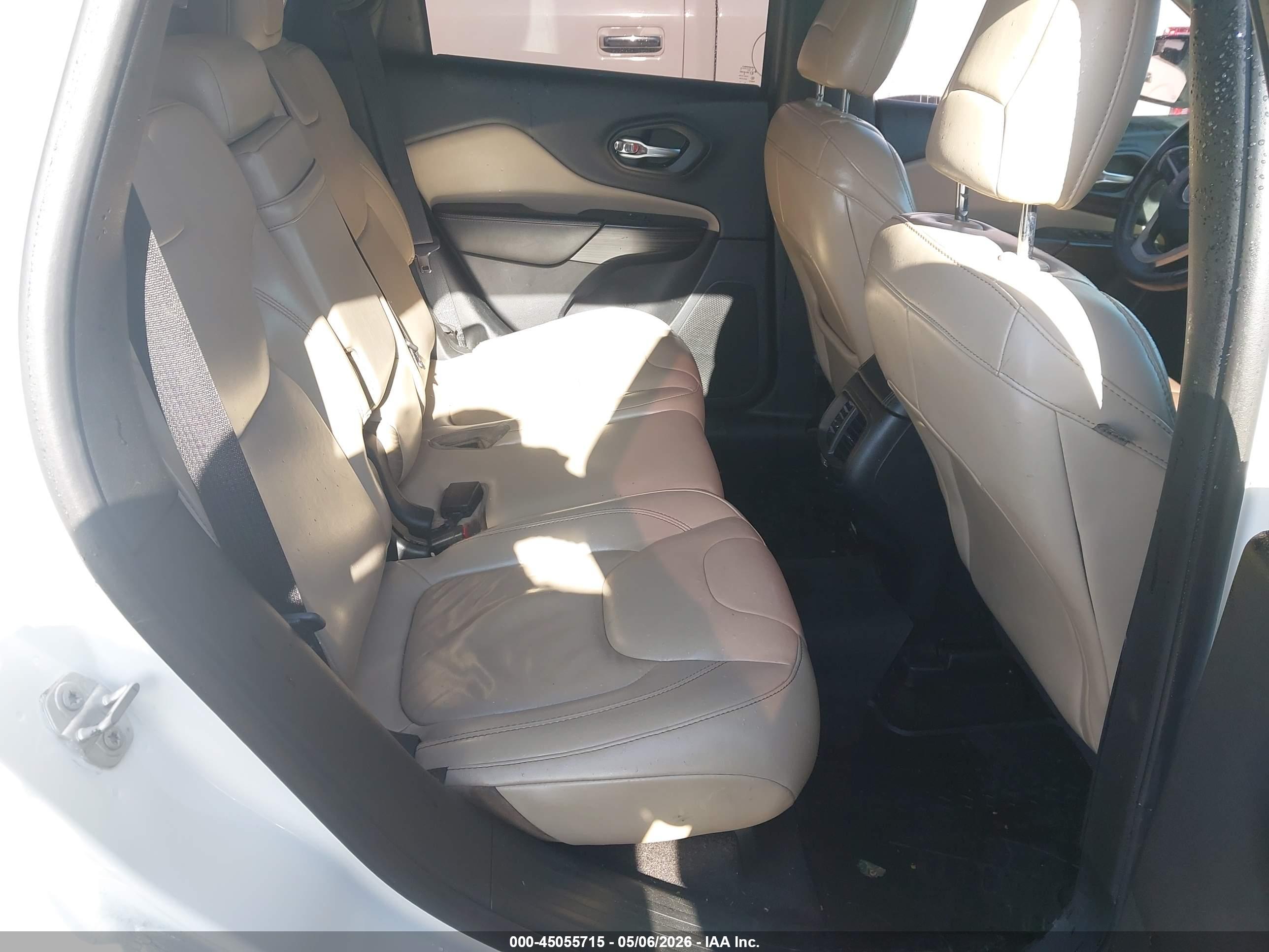 JEEP CHEROKEE image 8