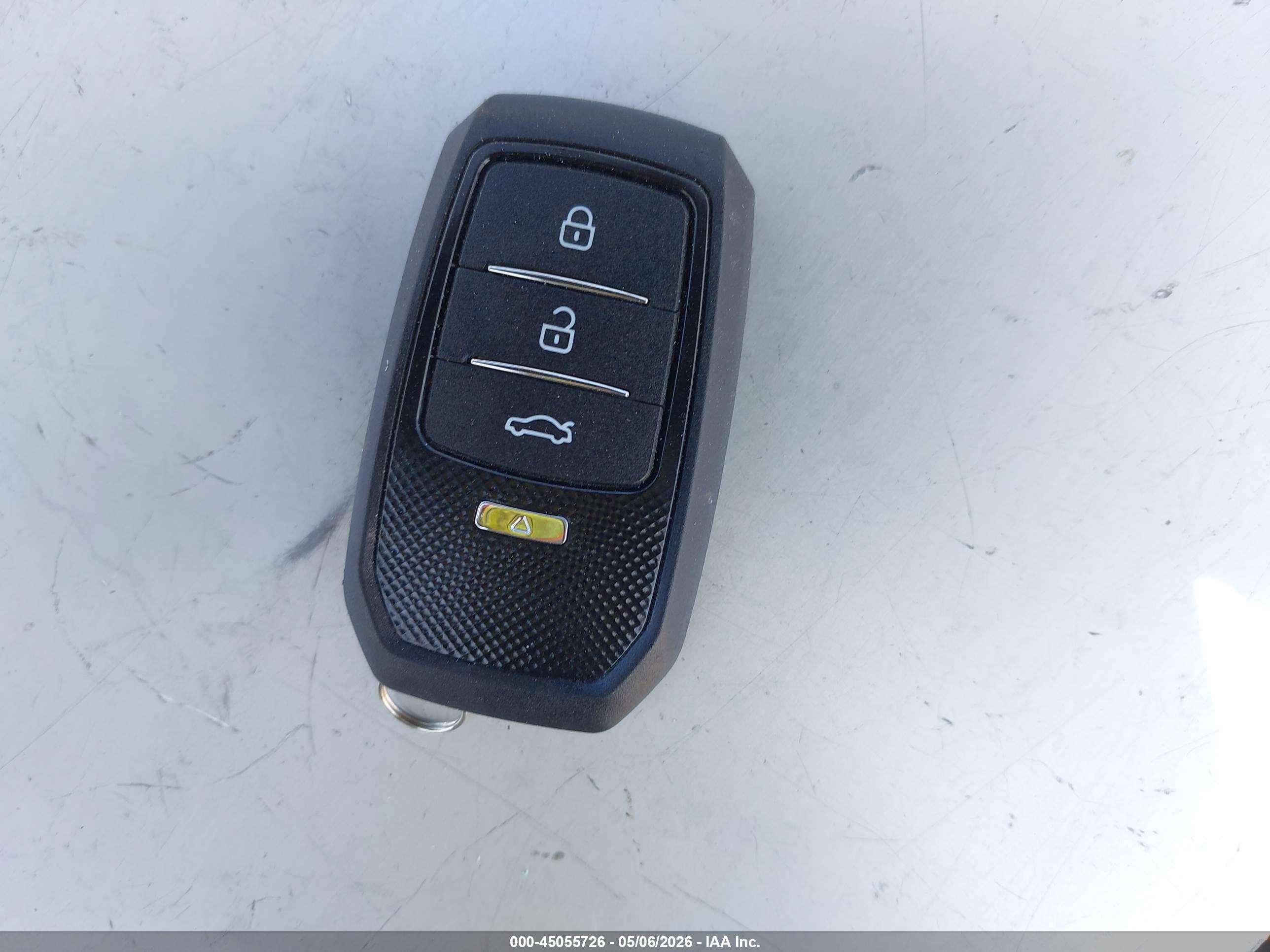 TOYOTA GRAND image 11
