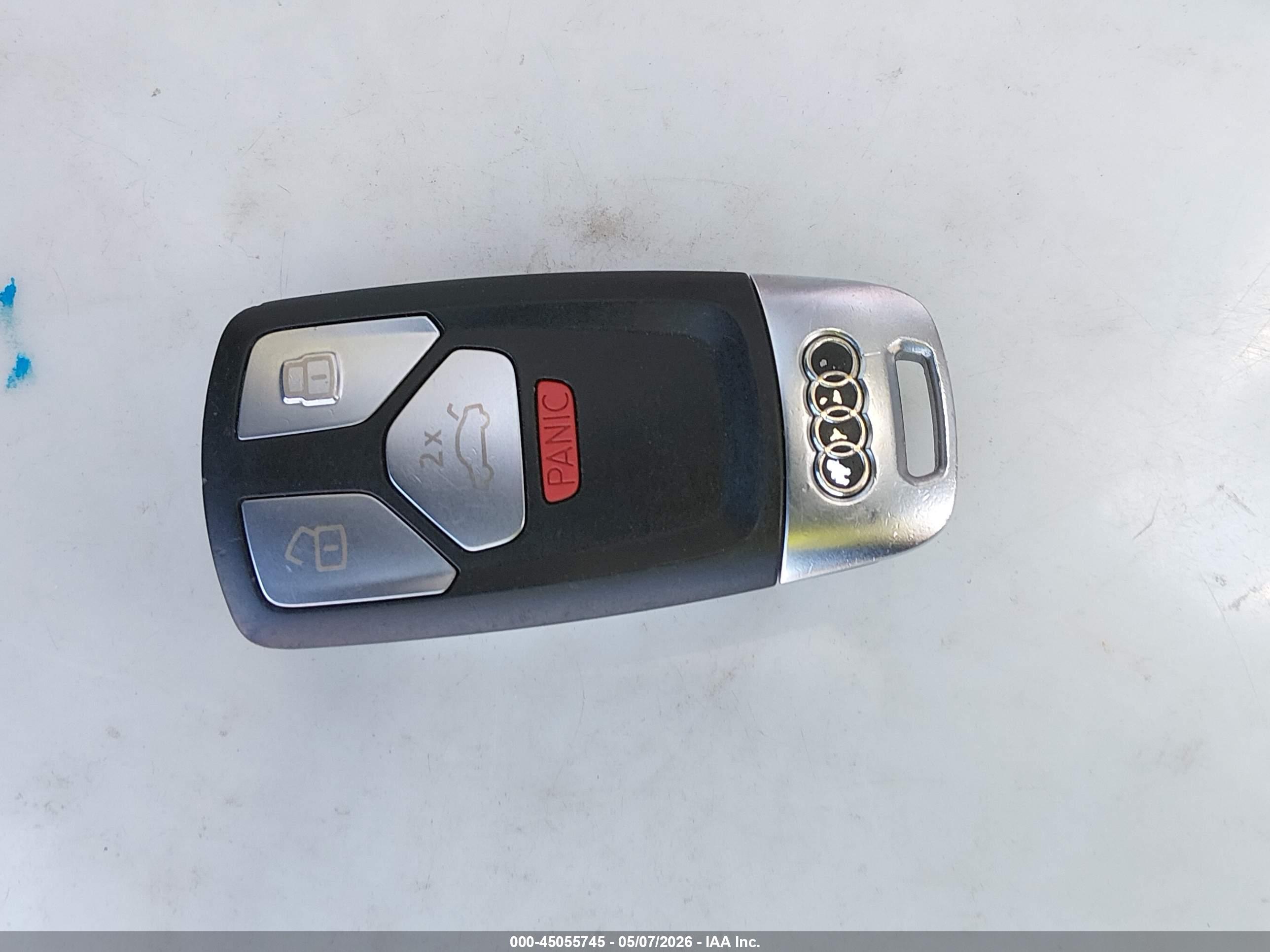 AUDI A4 image 11