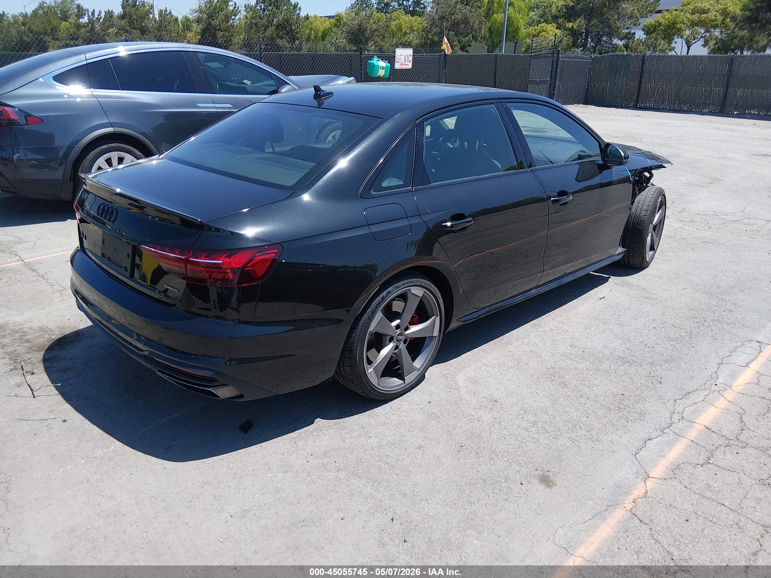 AUDI A4 image 4