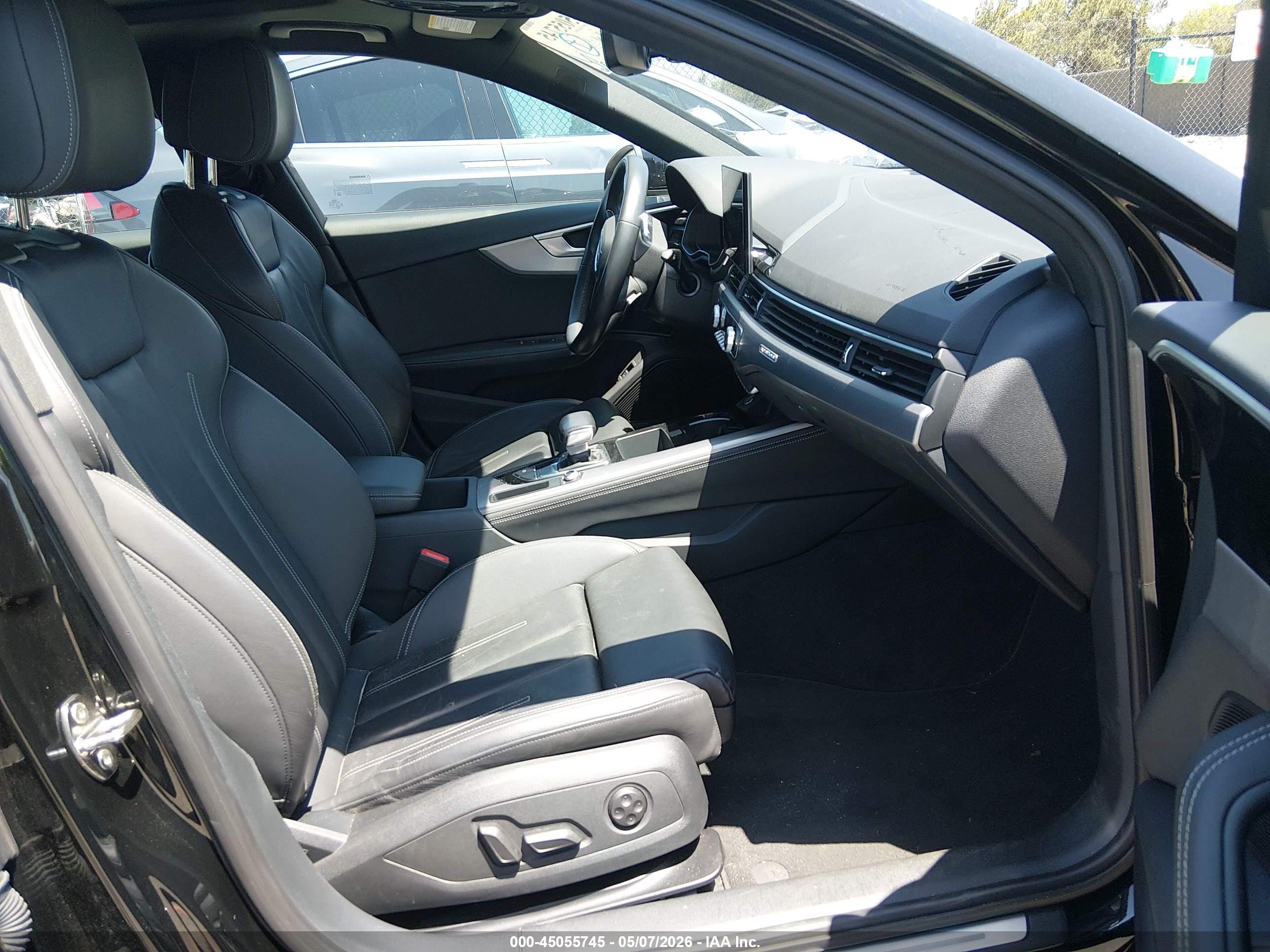 AUDI A4 image 5