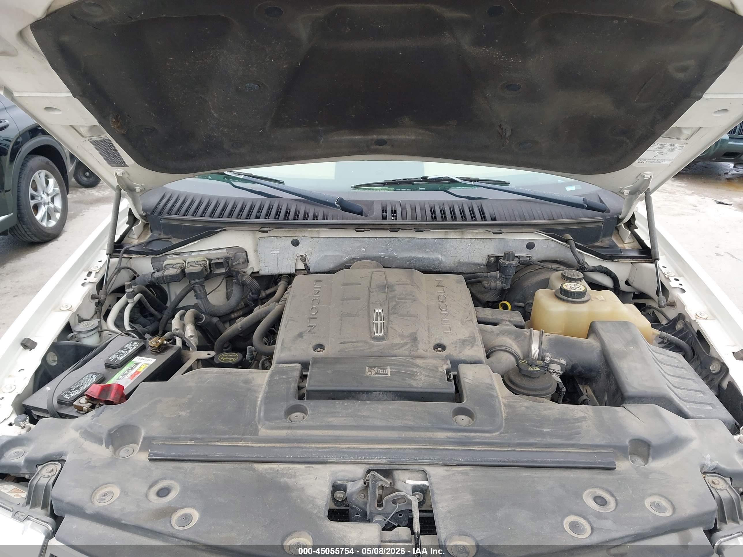 LINCOLN NAVIGATOR image 10