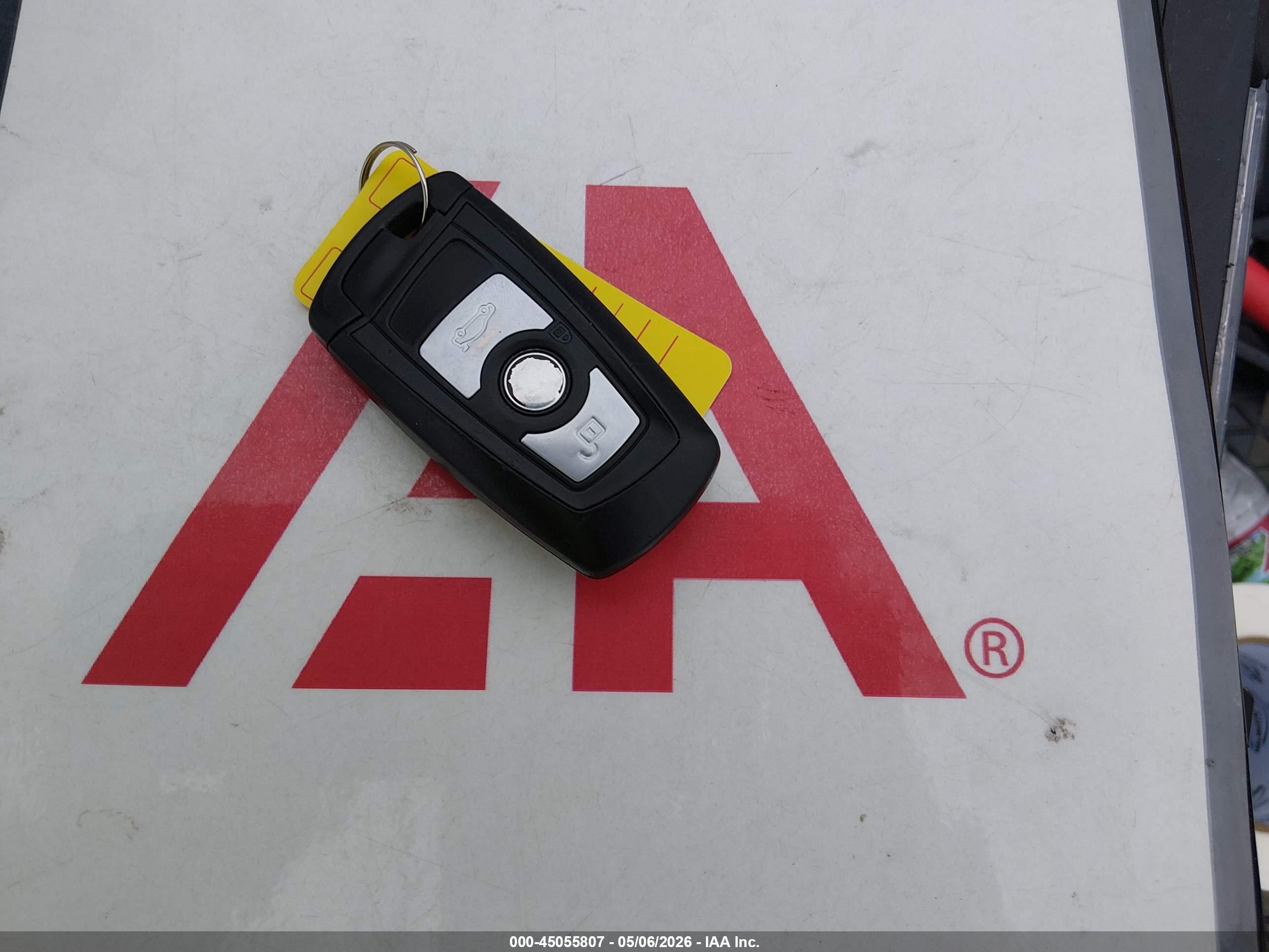 BMW 328I image 11