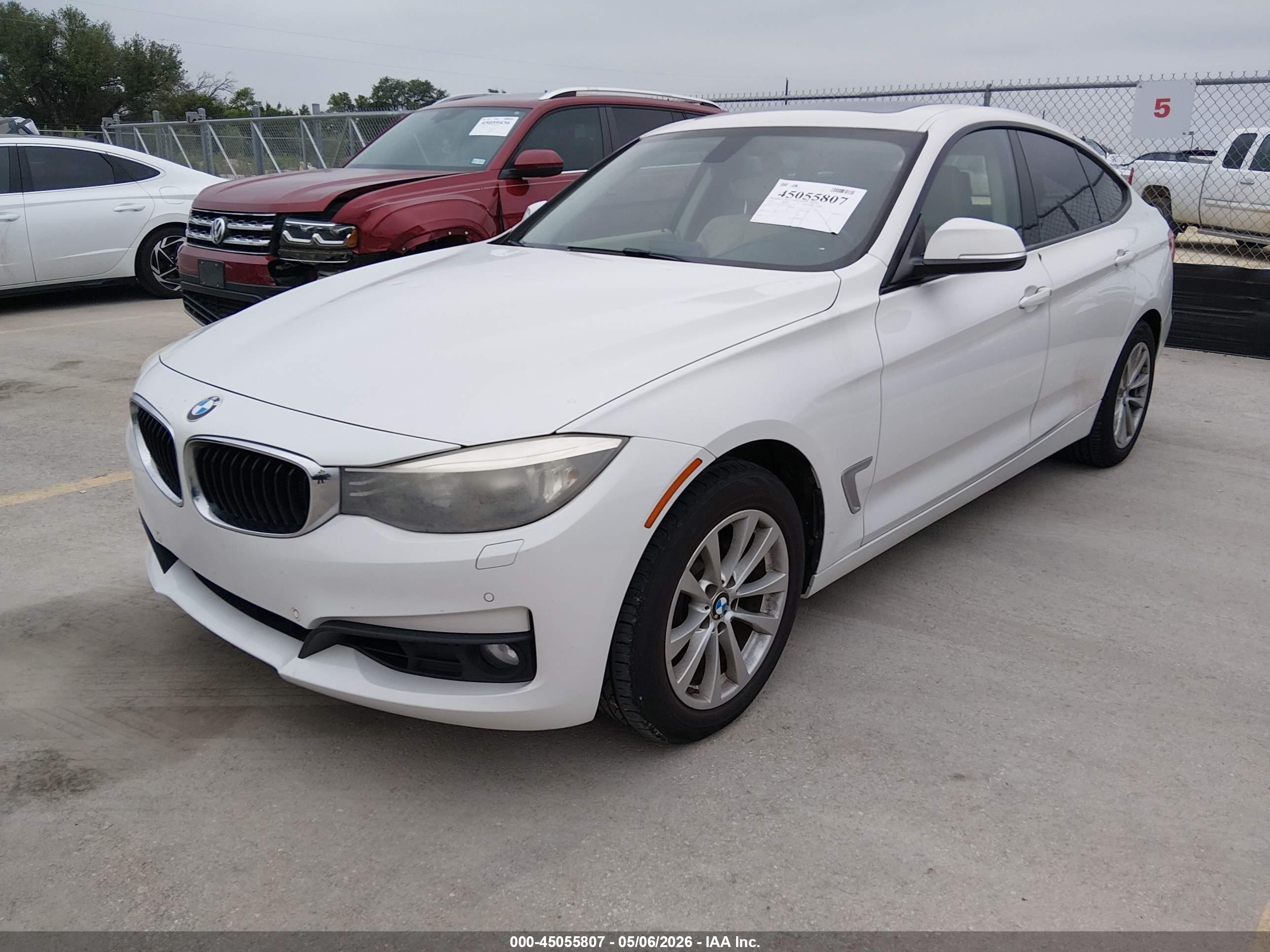 BMW 328I image 2