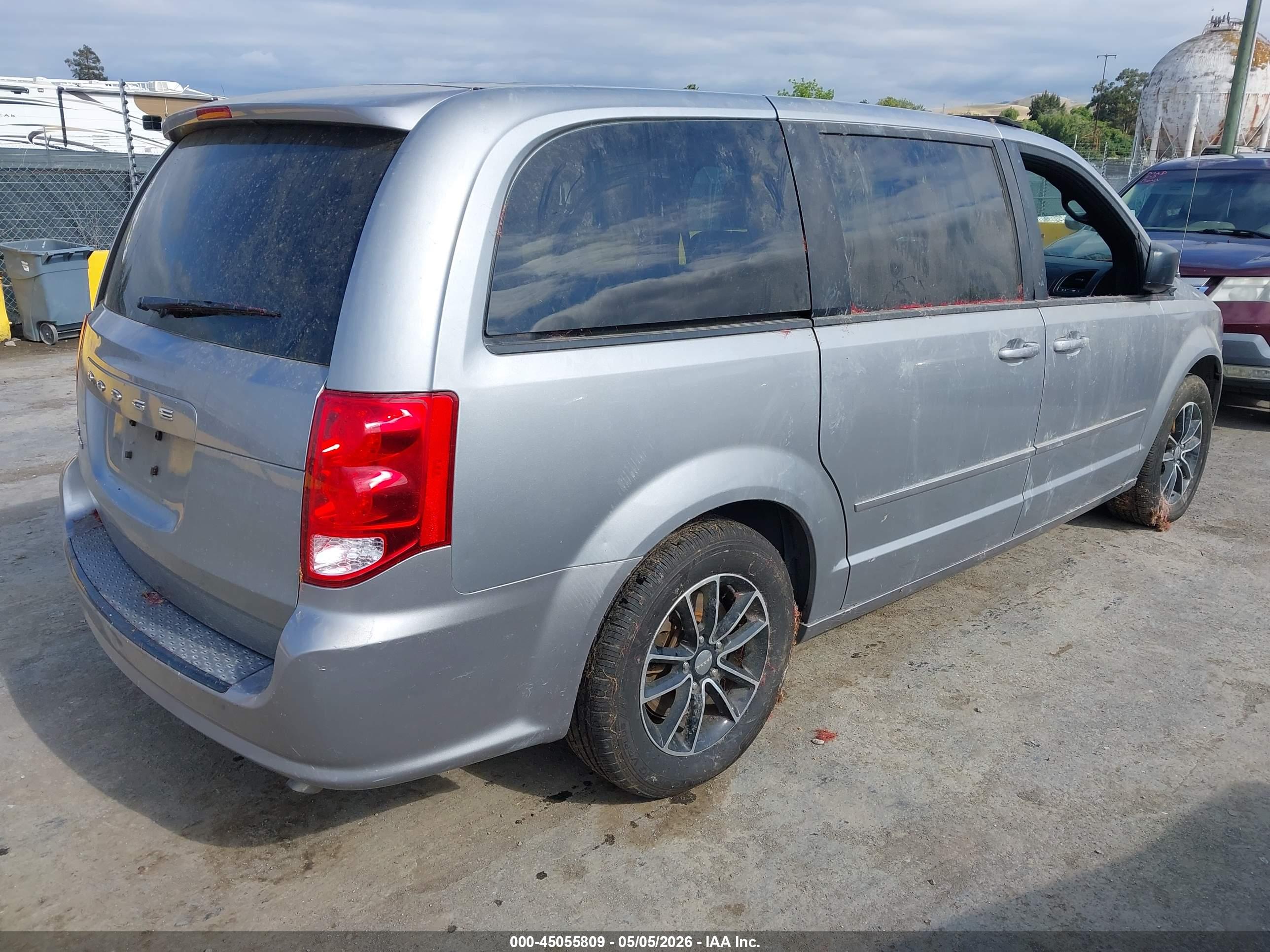 DODGE GRAND image 4