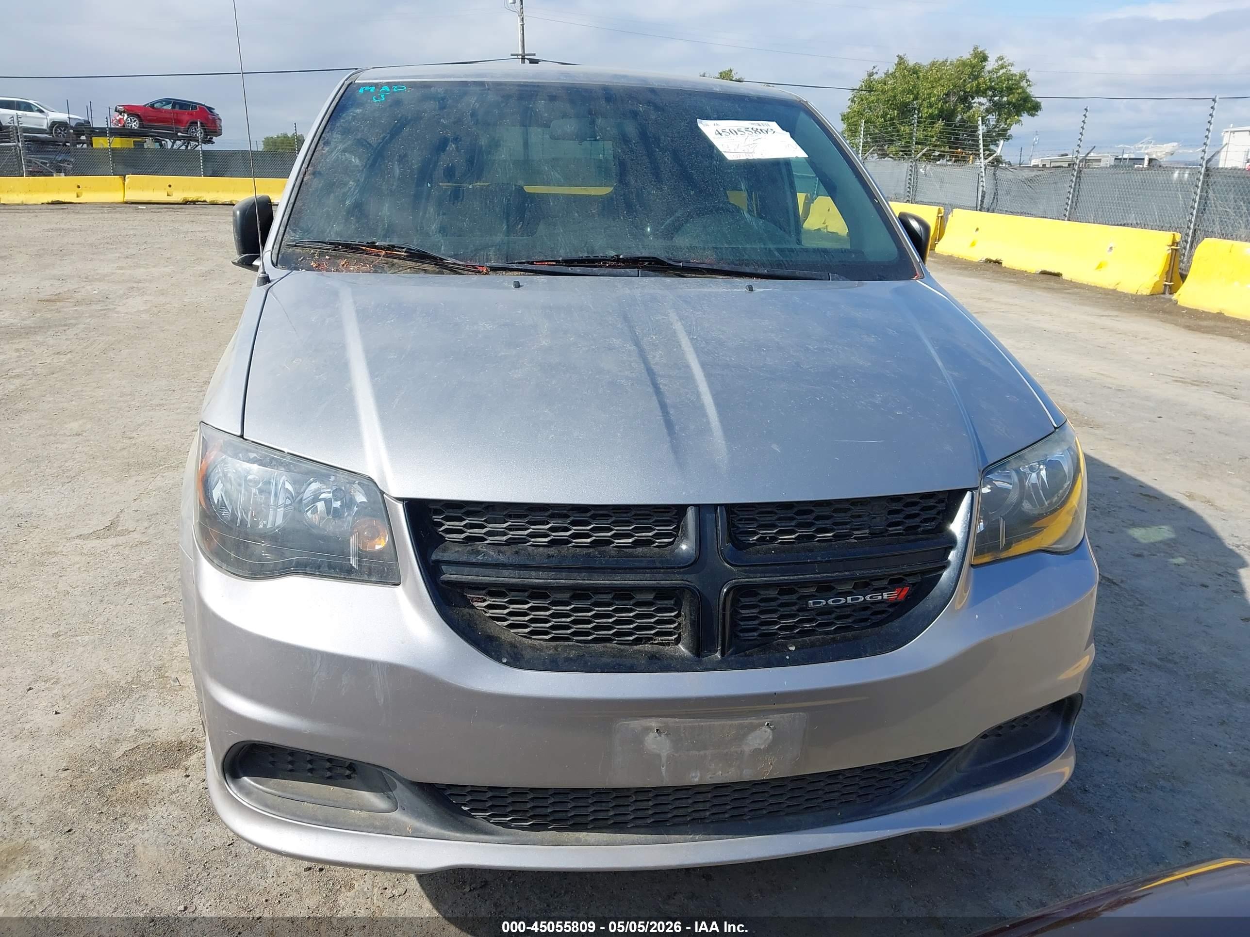 DODGE GRAND image 6