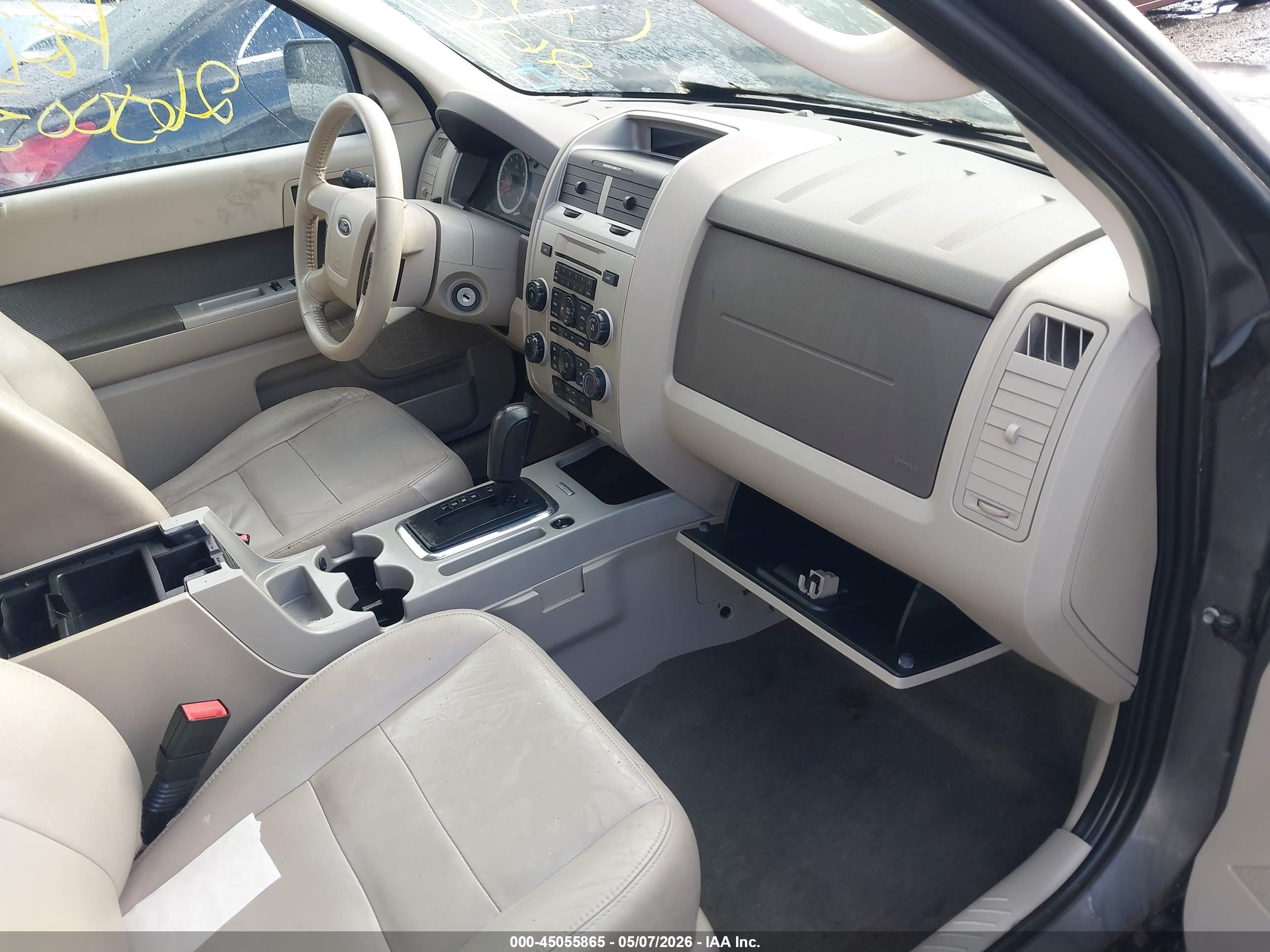 FORD ESCAPE image 5
