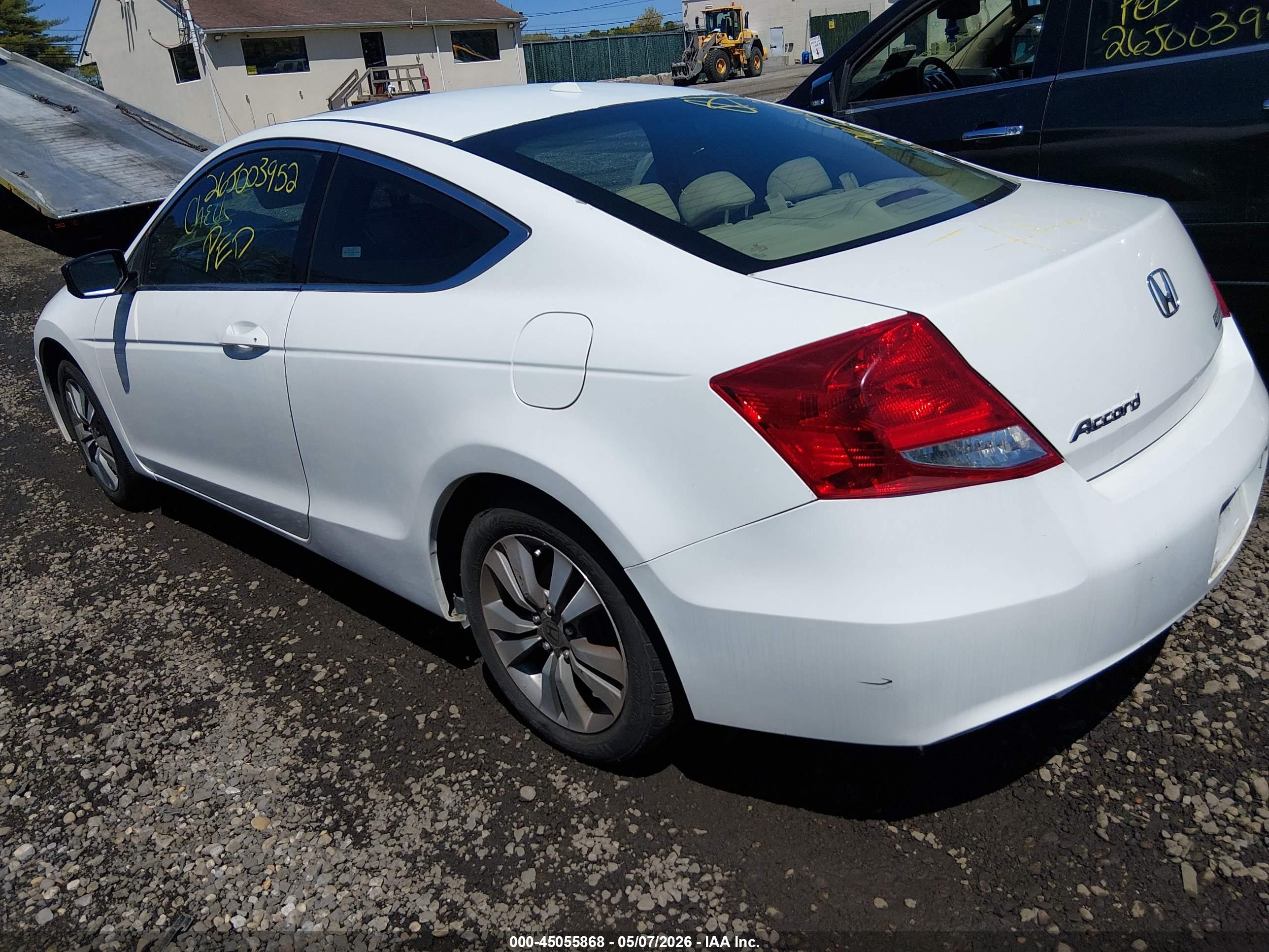 HONDA ACCORD image 3