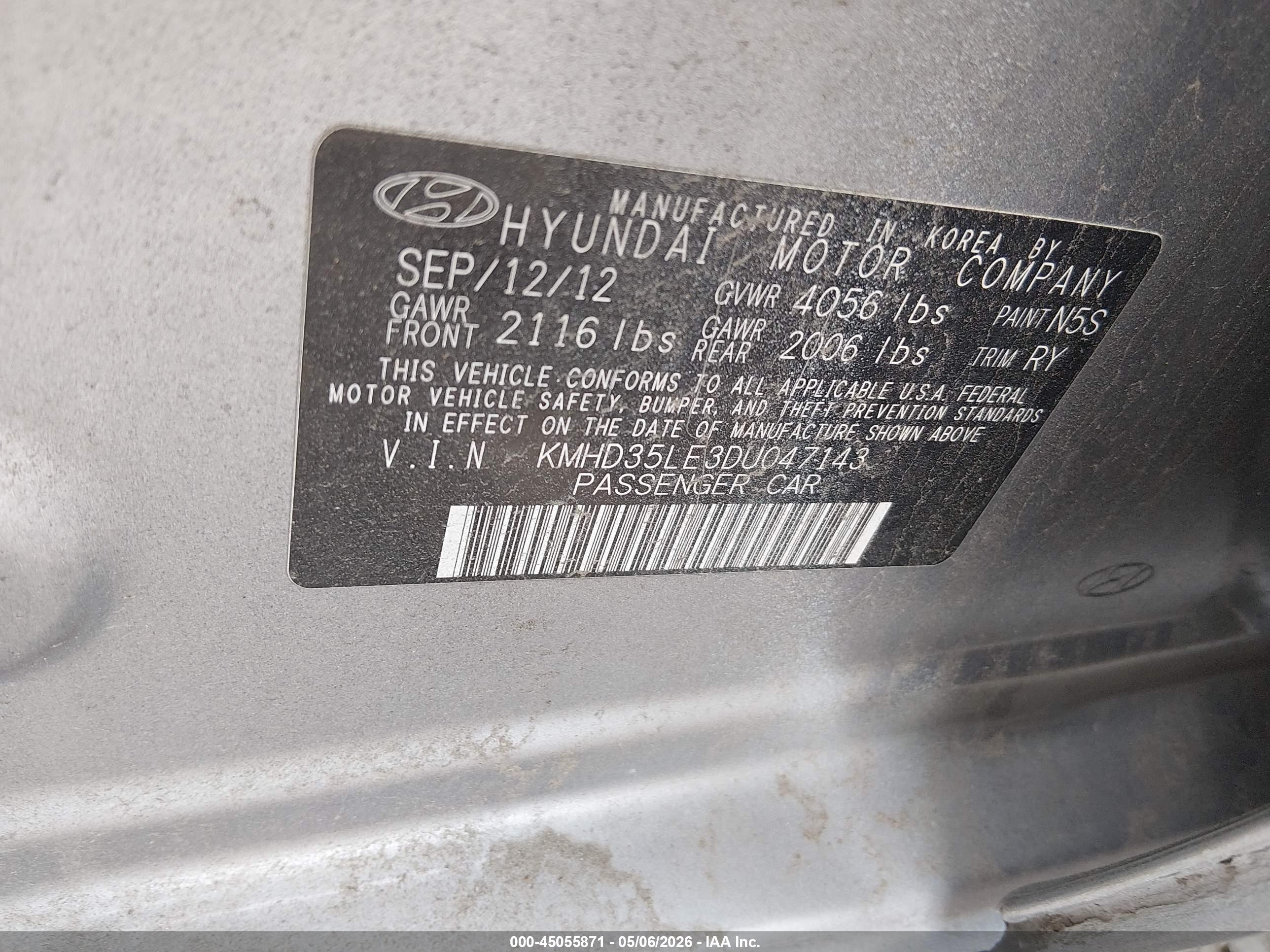 HYUNDAI ELANTRA image 9