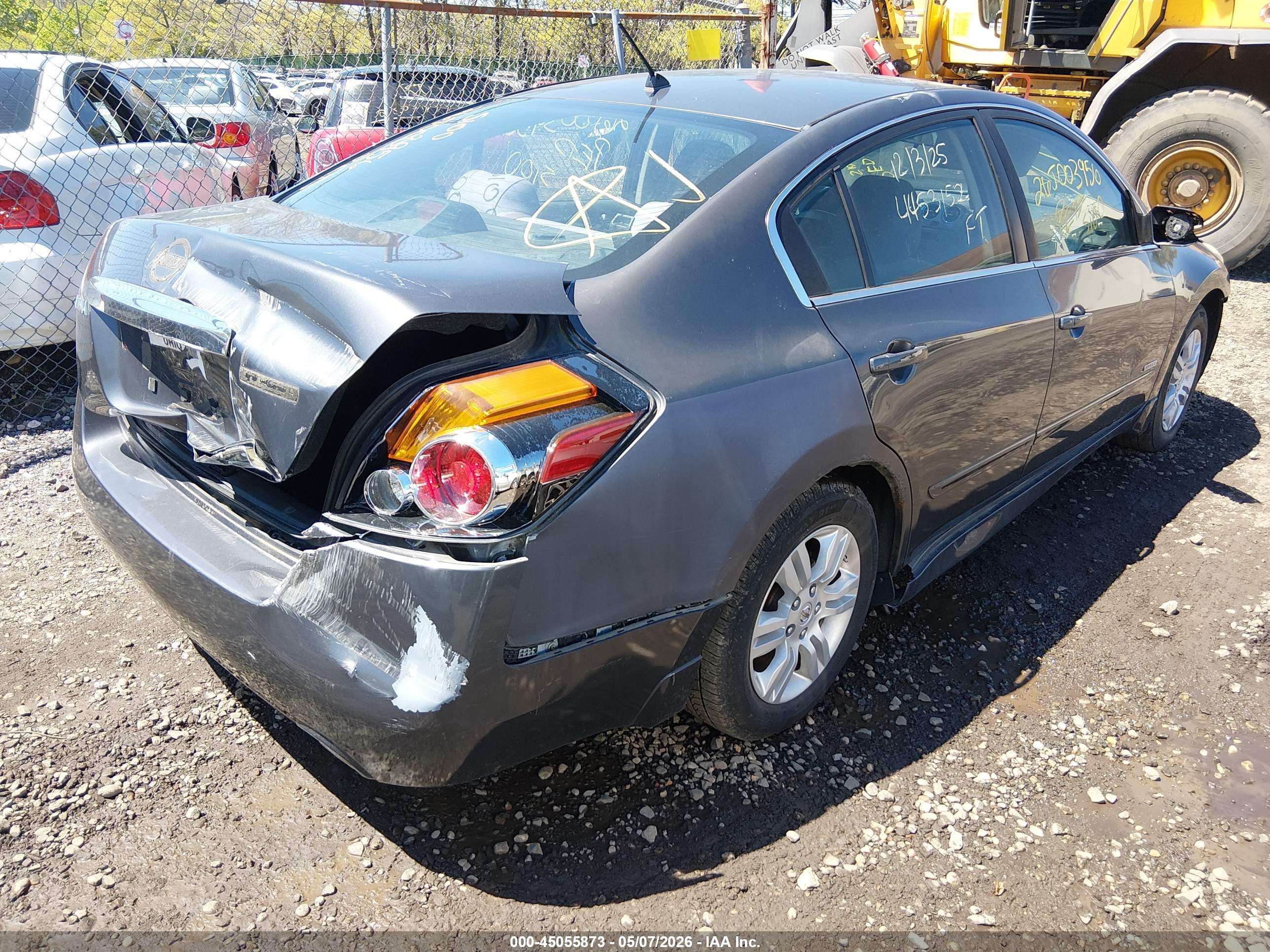 NISSAN ALTIMA image 4