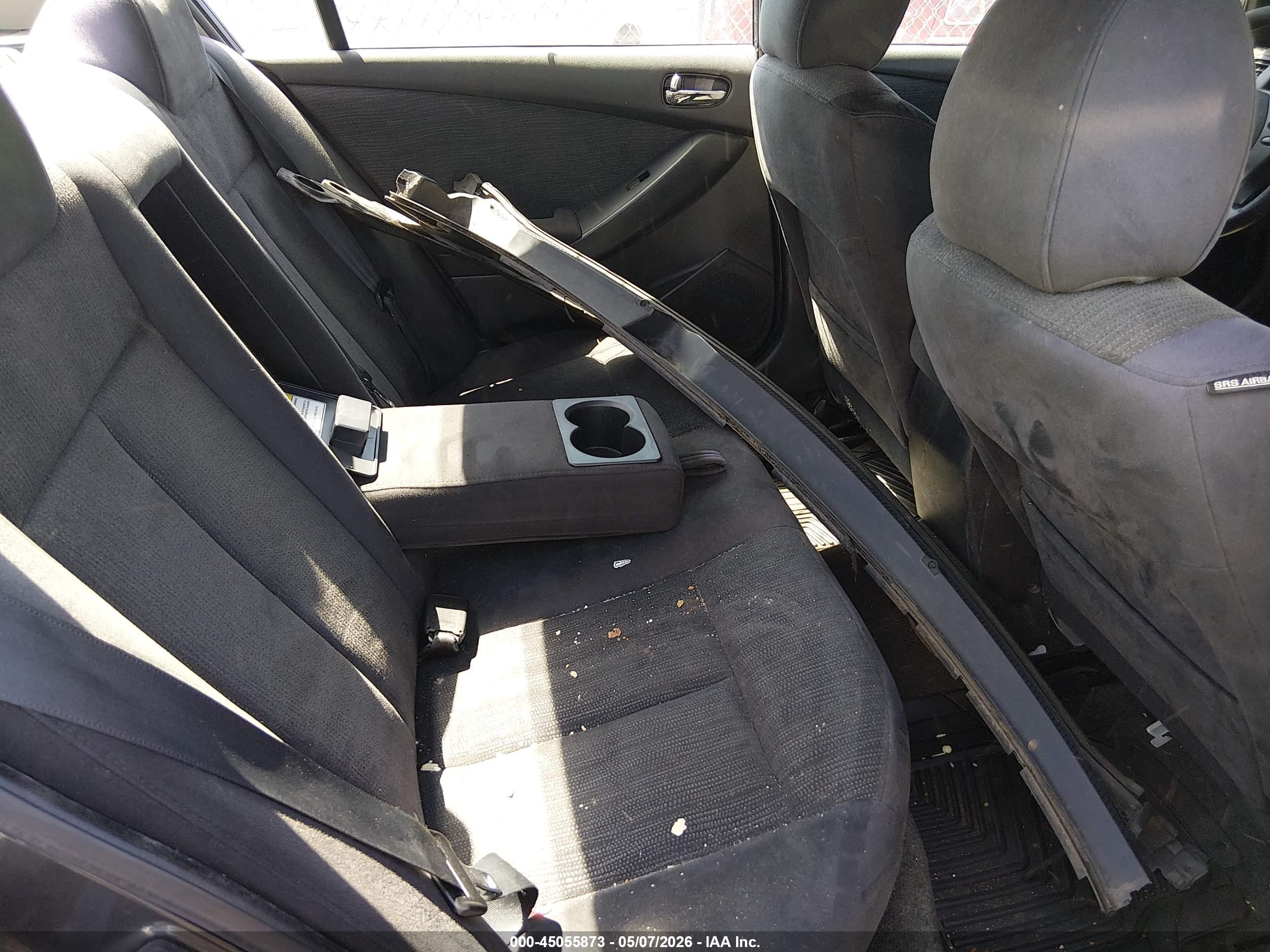 NISSAN ALTIMA image 8