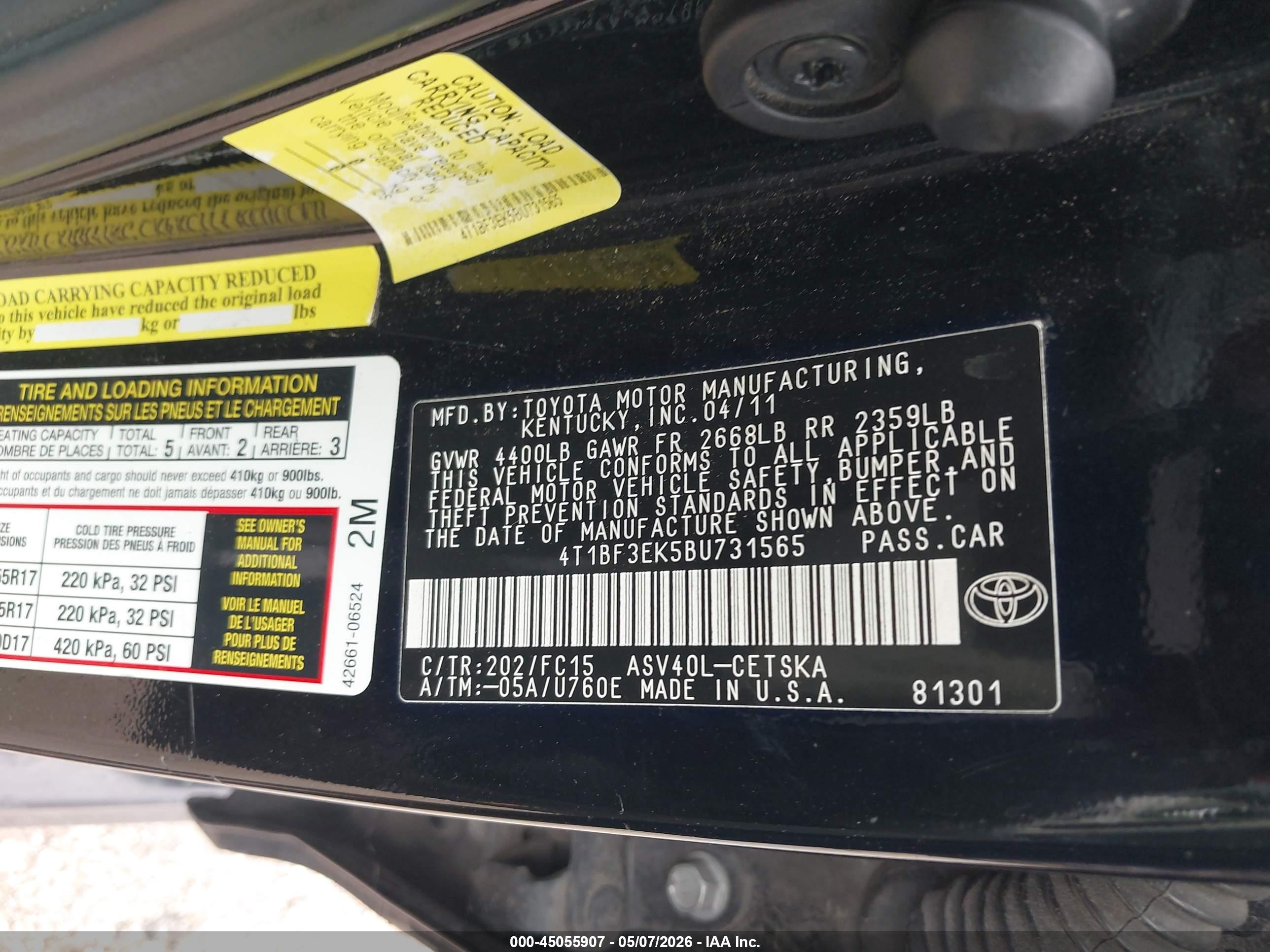 TOYOTA CAMRY image 9