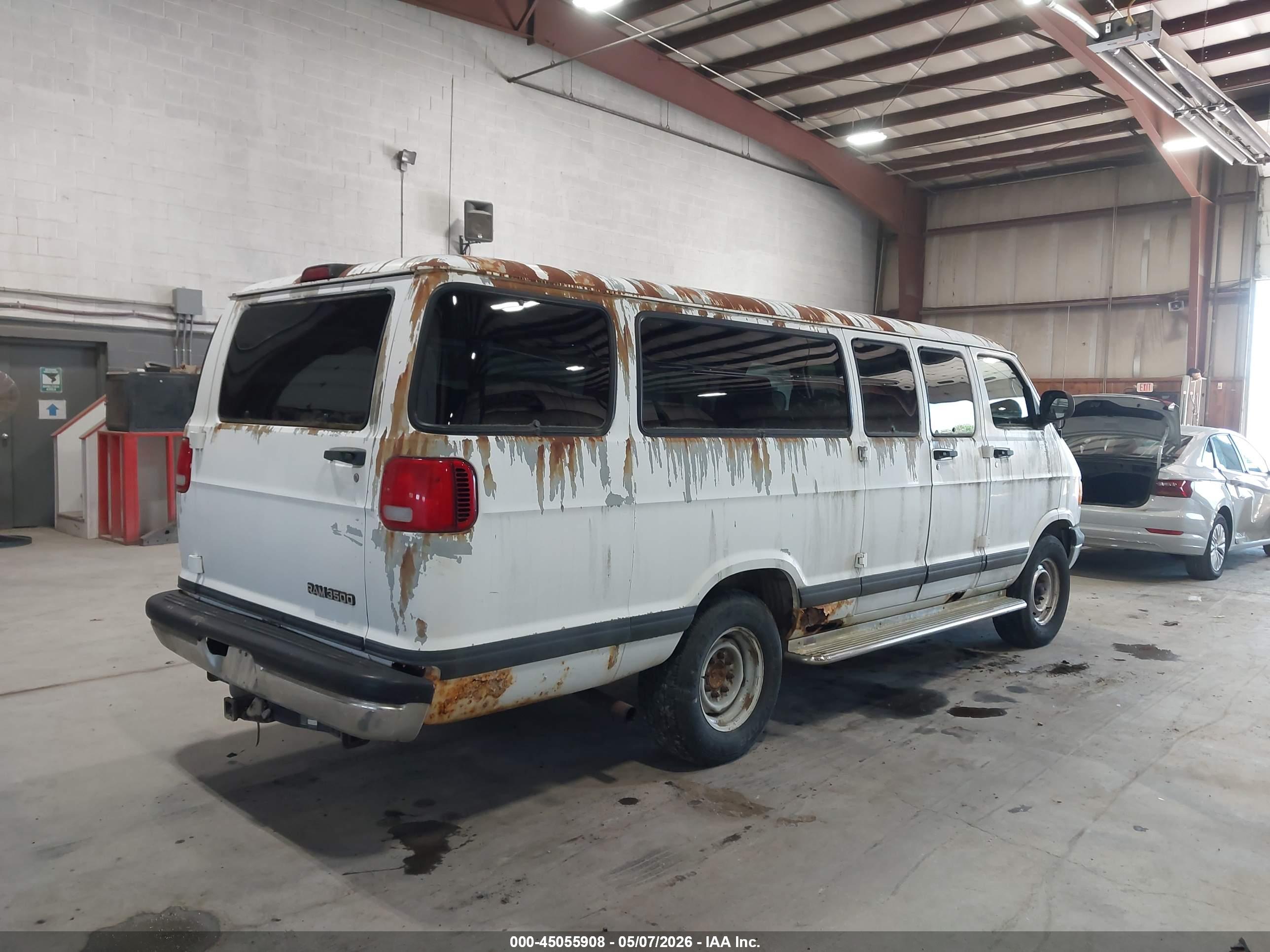DODGE RAM image 4