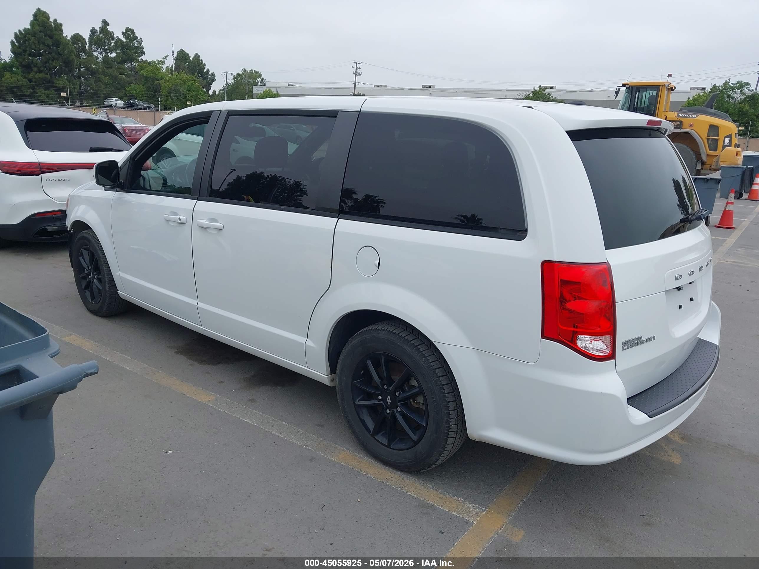 DODGE GRAND image 3