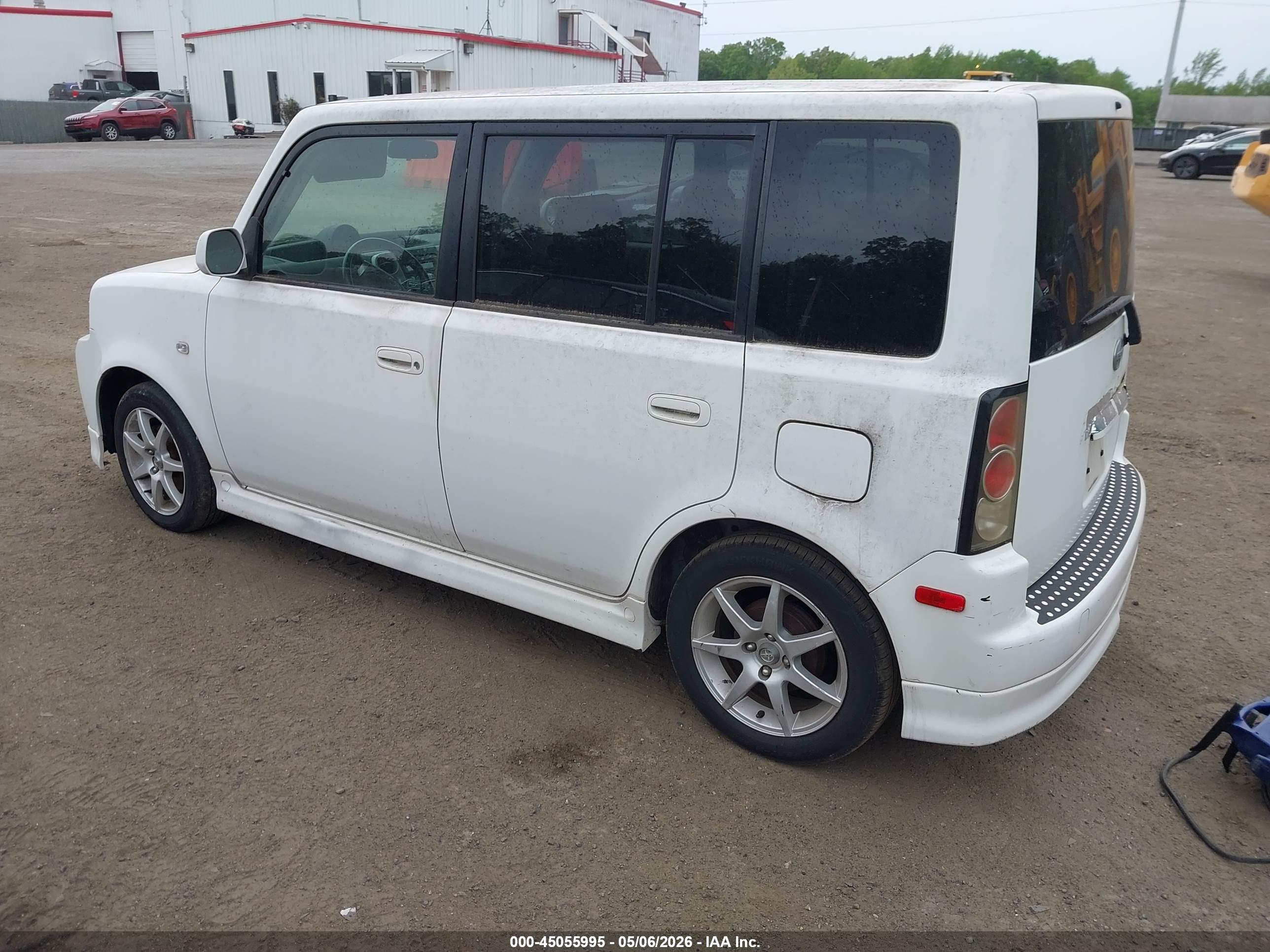 SCION XB image 3