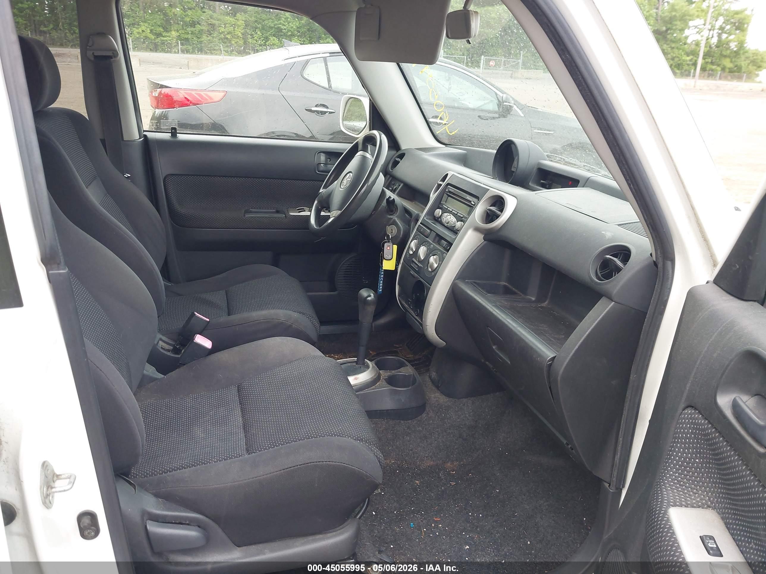 SCION XB image 5