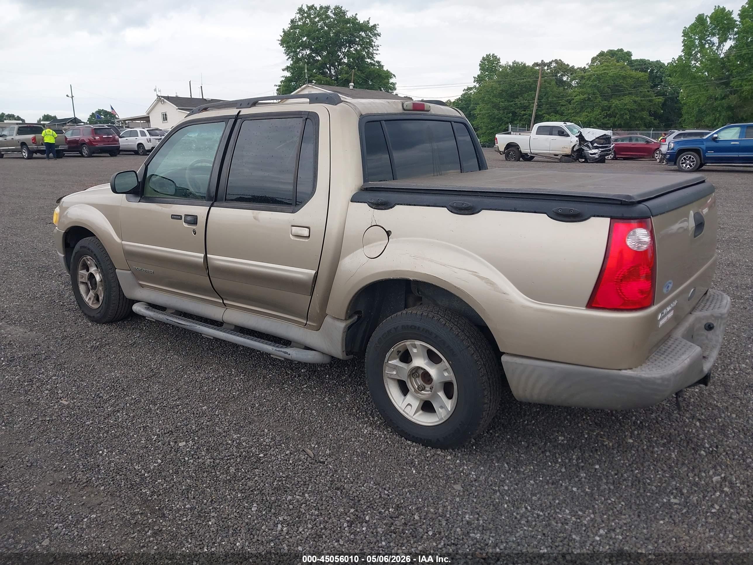 FORD EXPLORER image 3