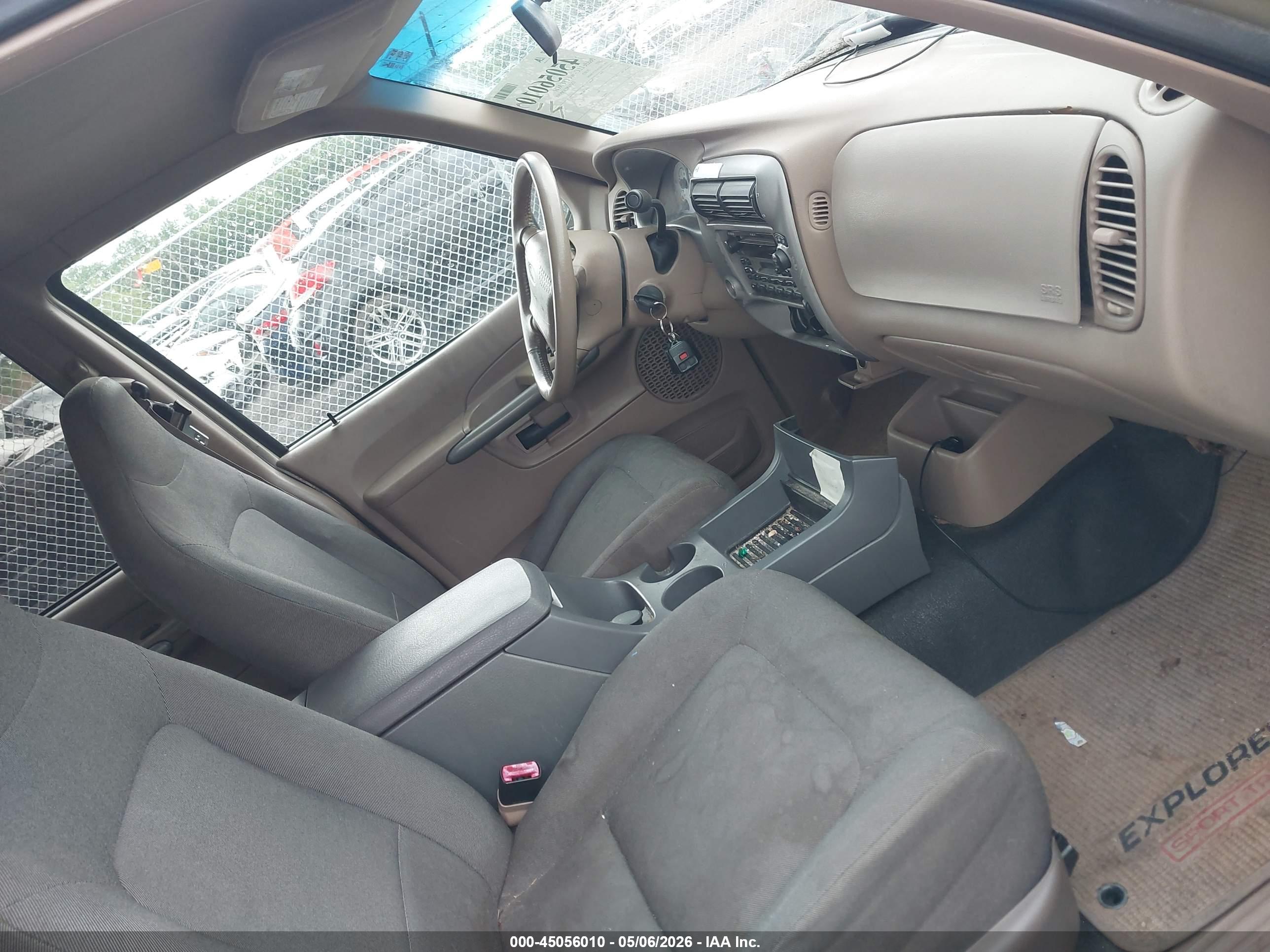 FORD EXPLORER image 5